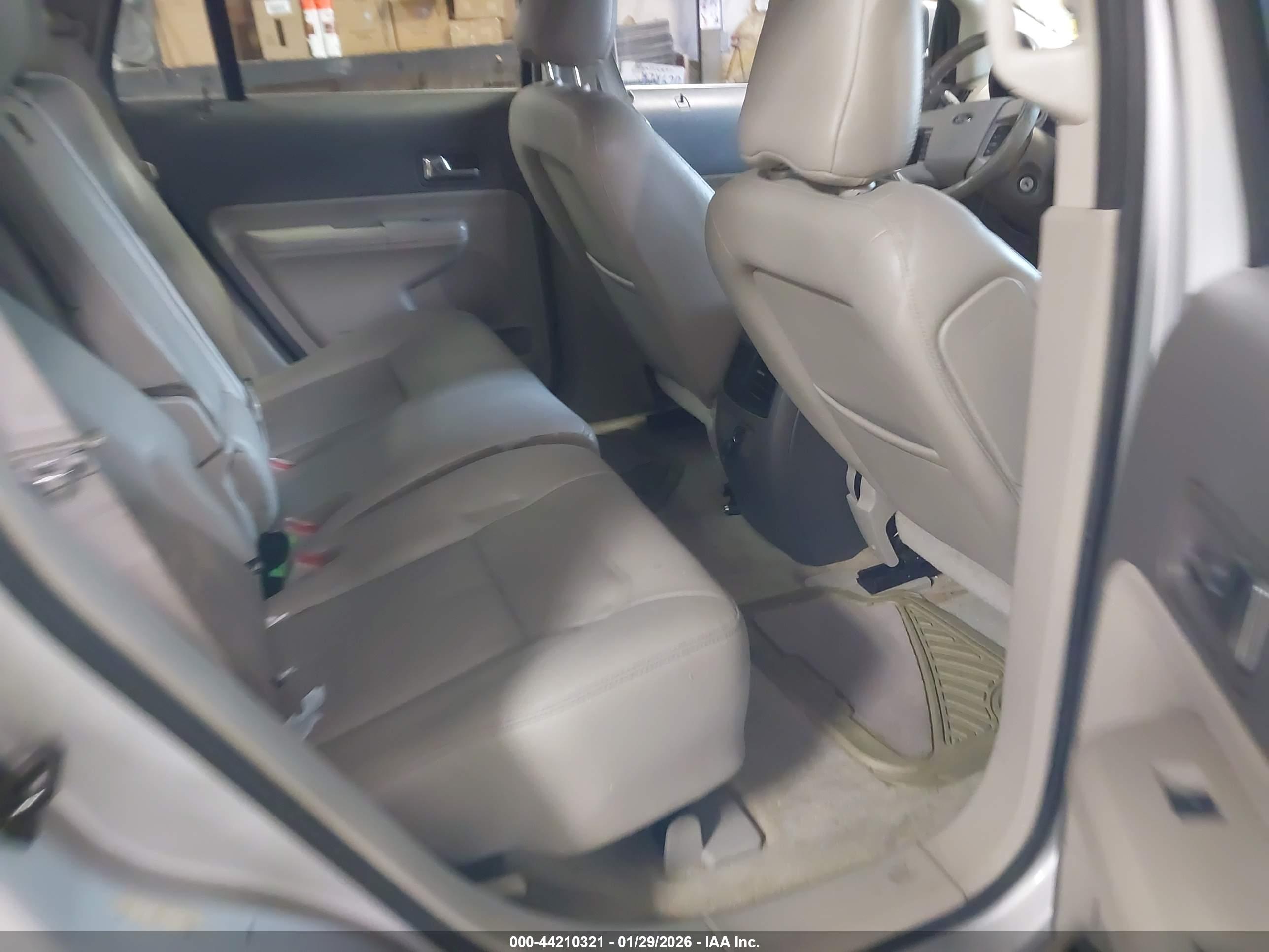 FORD EDGE image 8