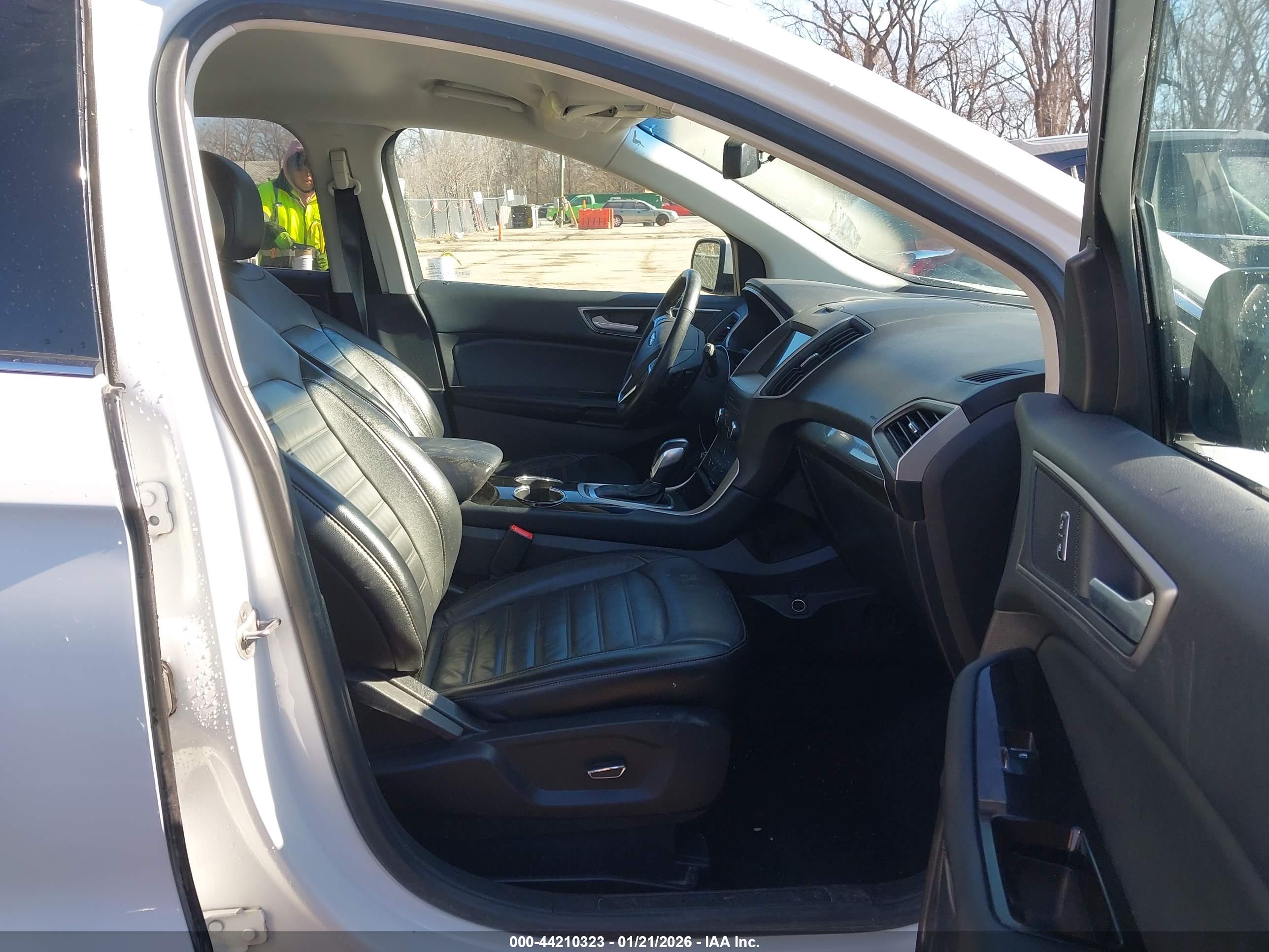 FORD EDGE image 5