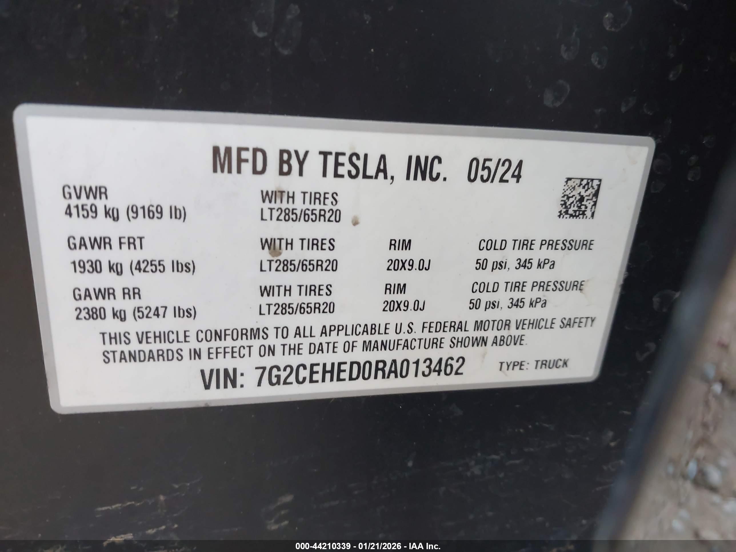 TESLA CYBERTRUCK image 9