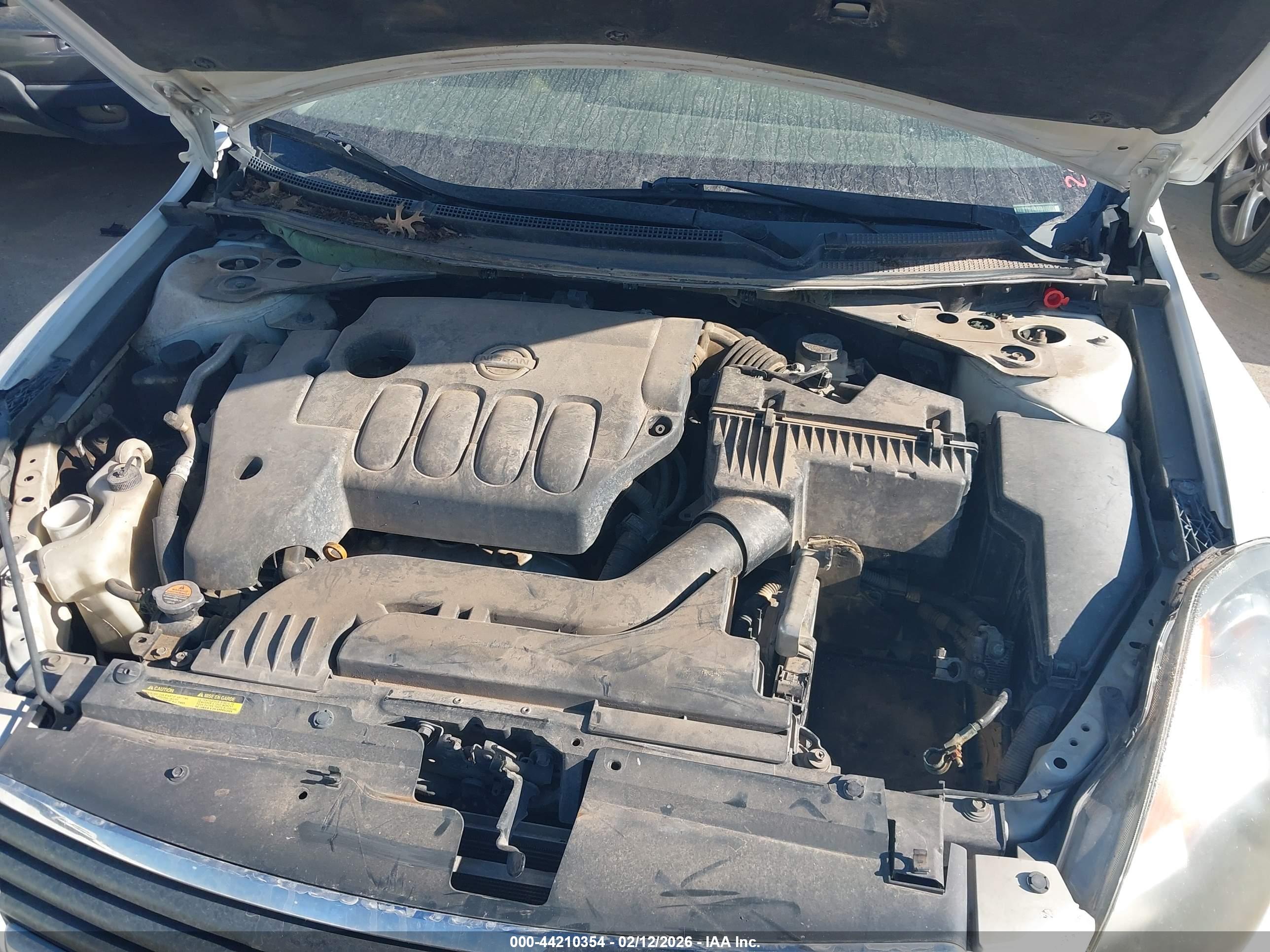 NISSAN ALTIMA image 10