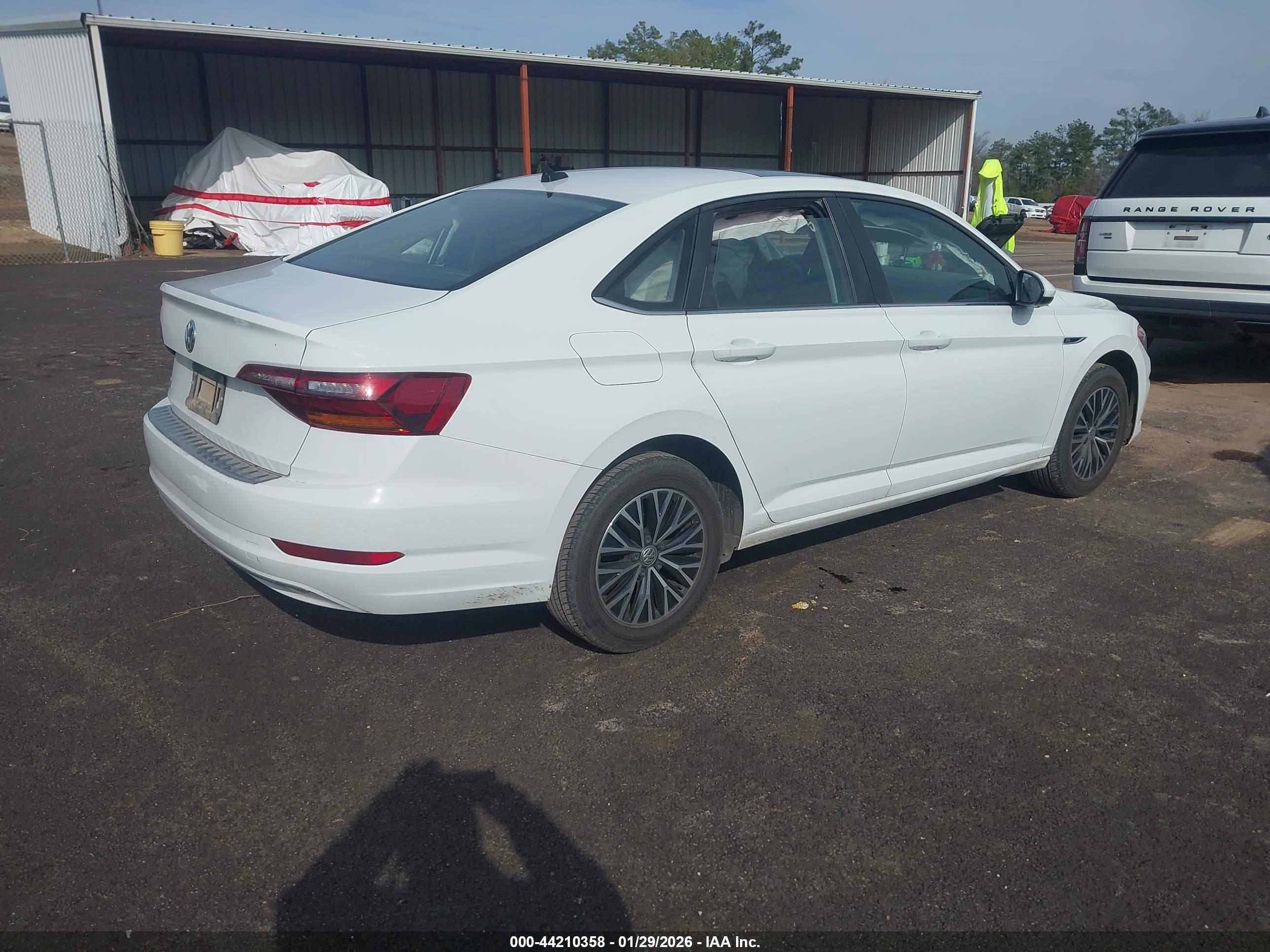 VOLKSWAGEN JETTA image 4