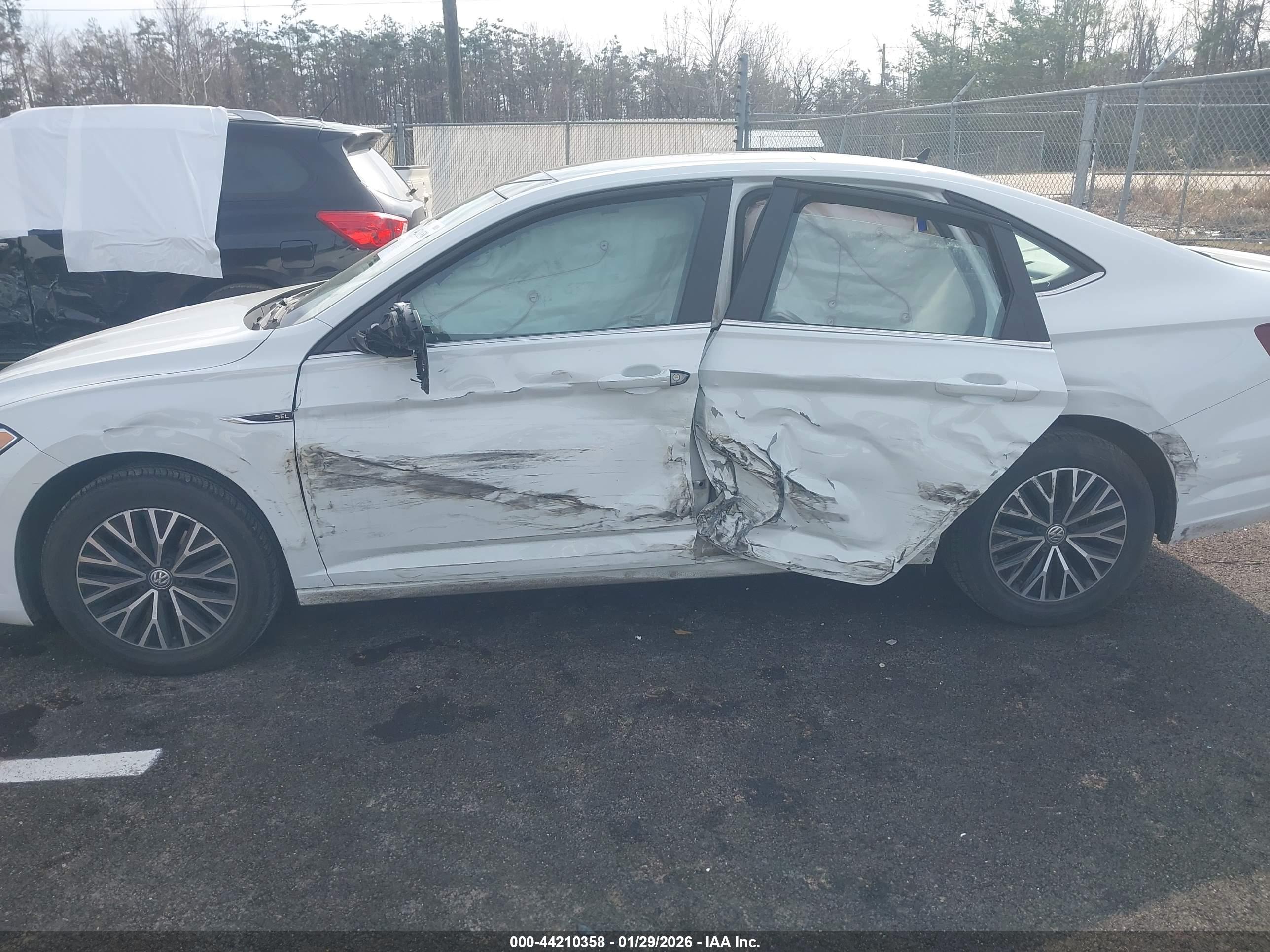VOLKSWAGEN JETTA image 6