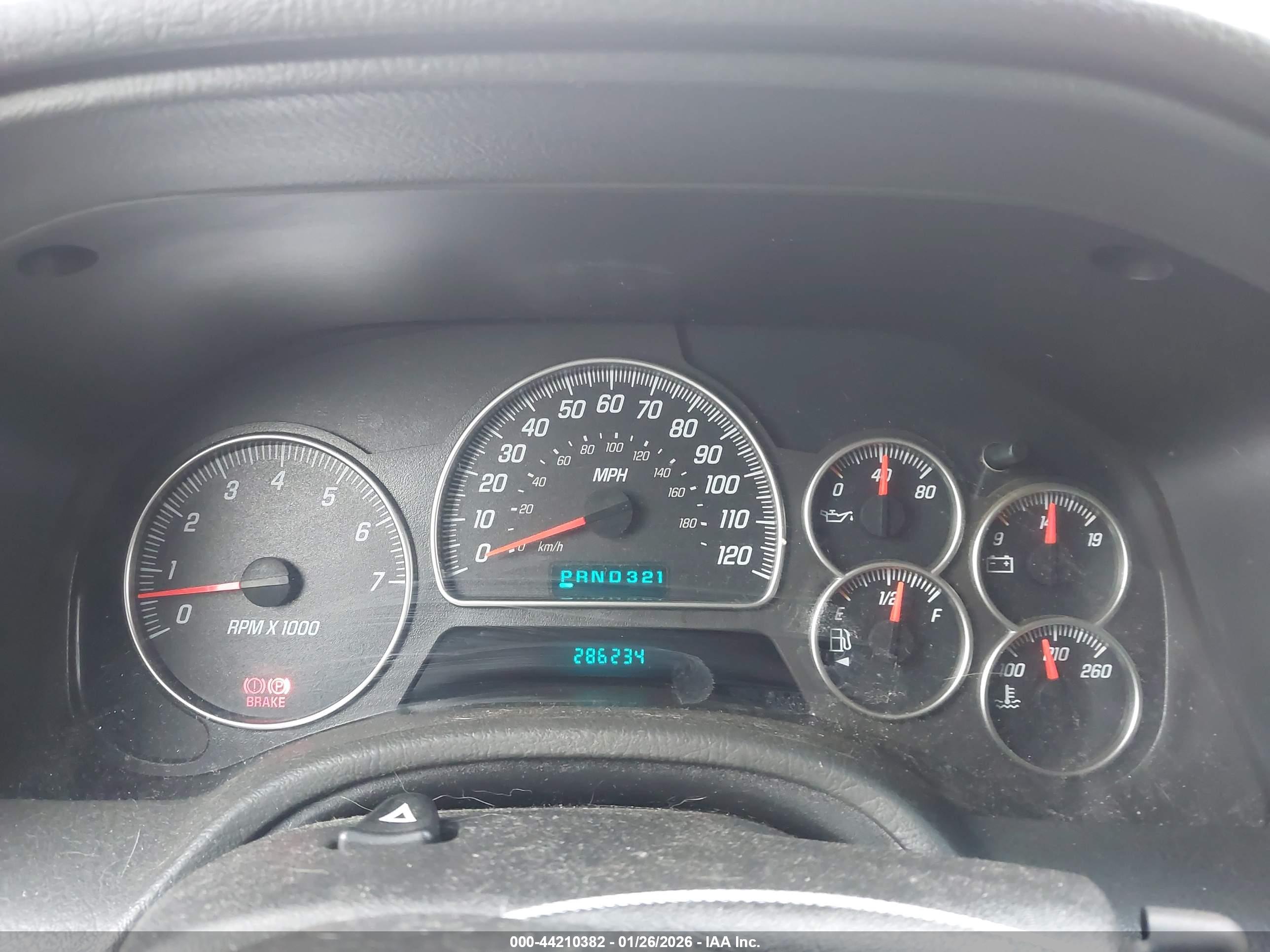 GMC ENVOY image 7