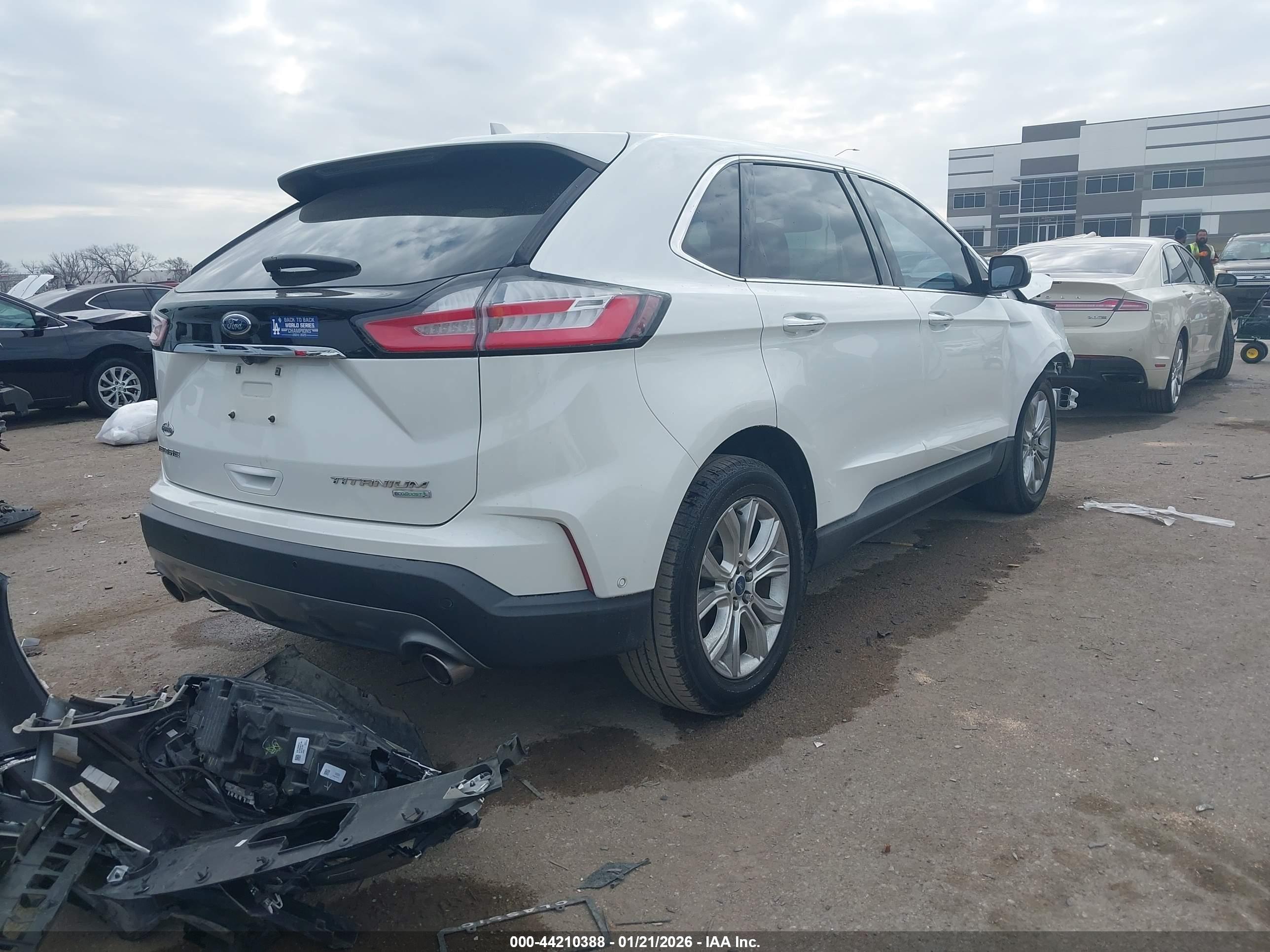 FORD EDGE image 4