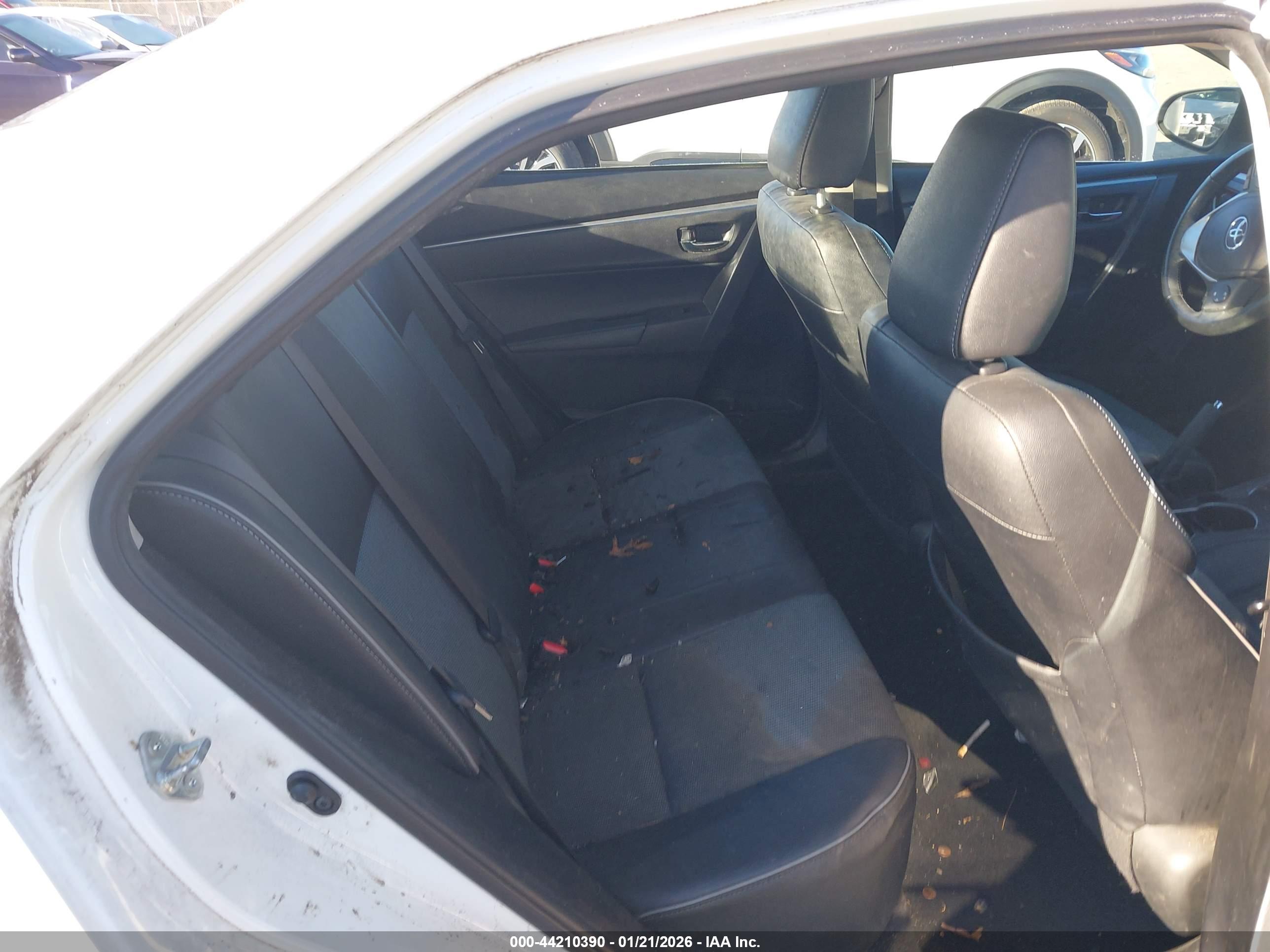 TOYOTA COROLLA image 8