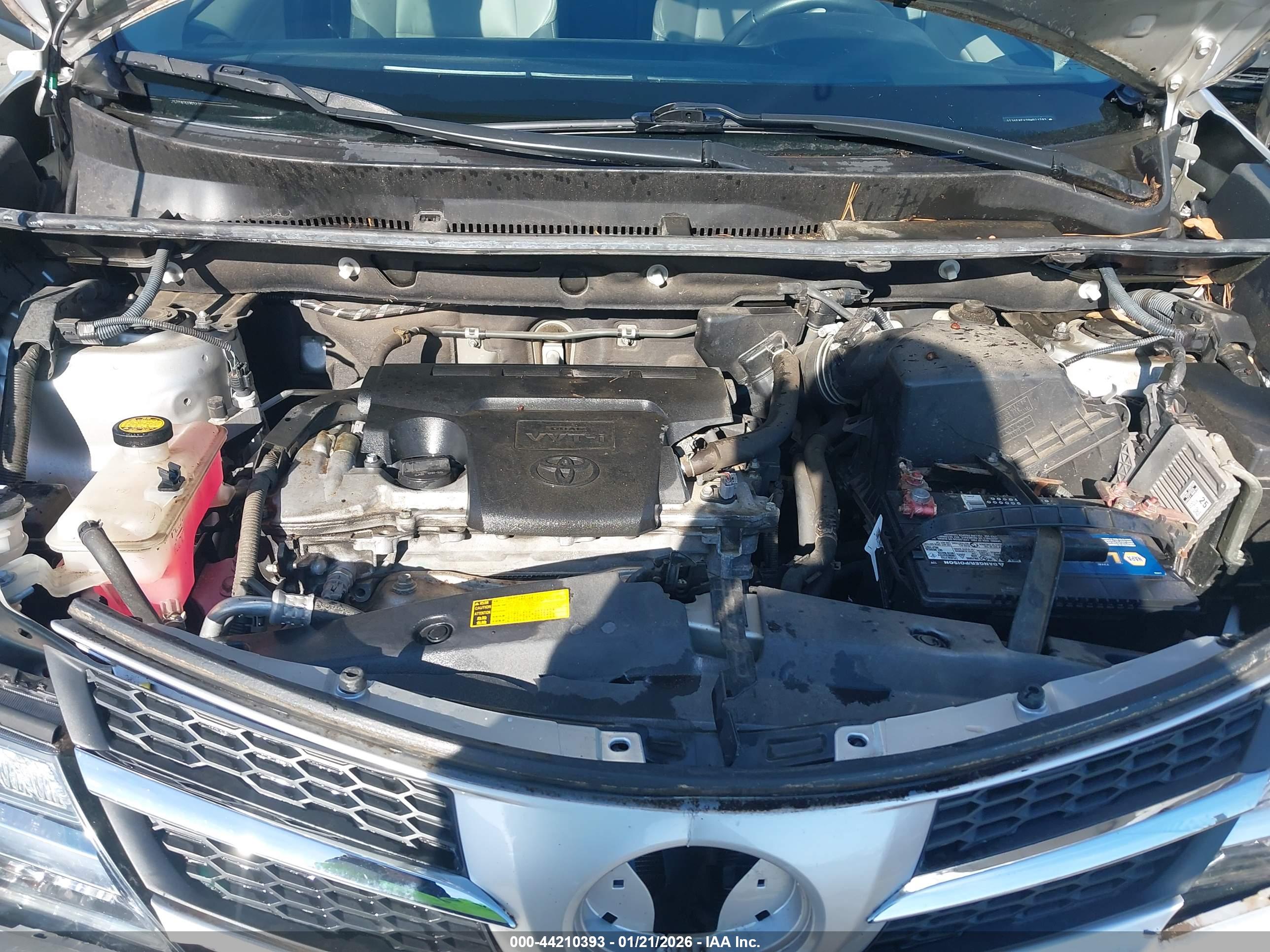 TOYOTA RAV4 image 10