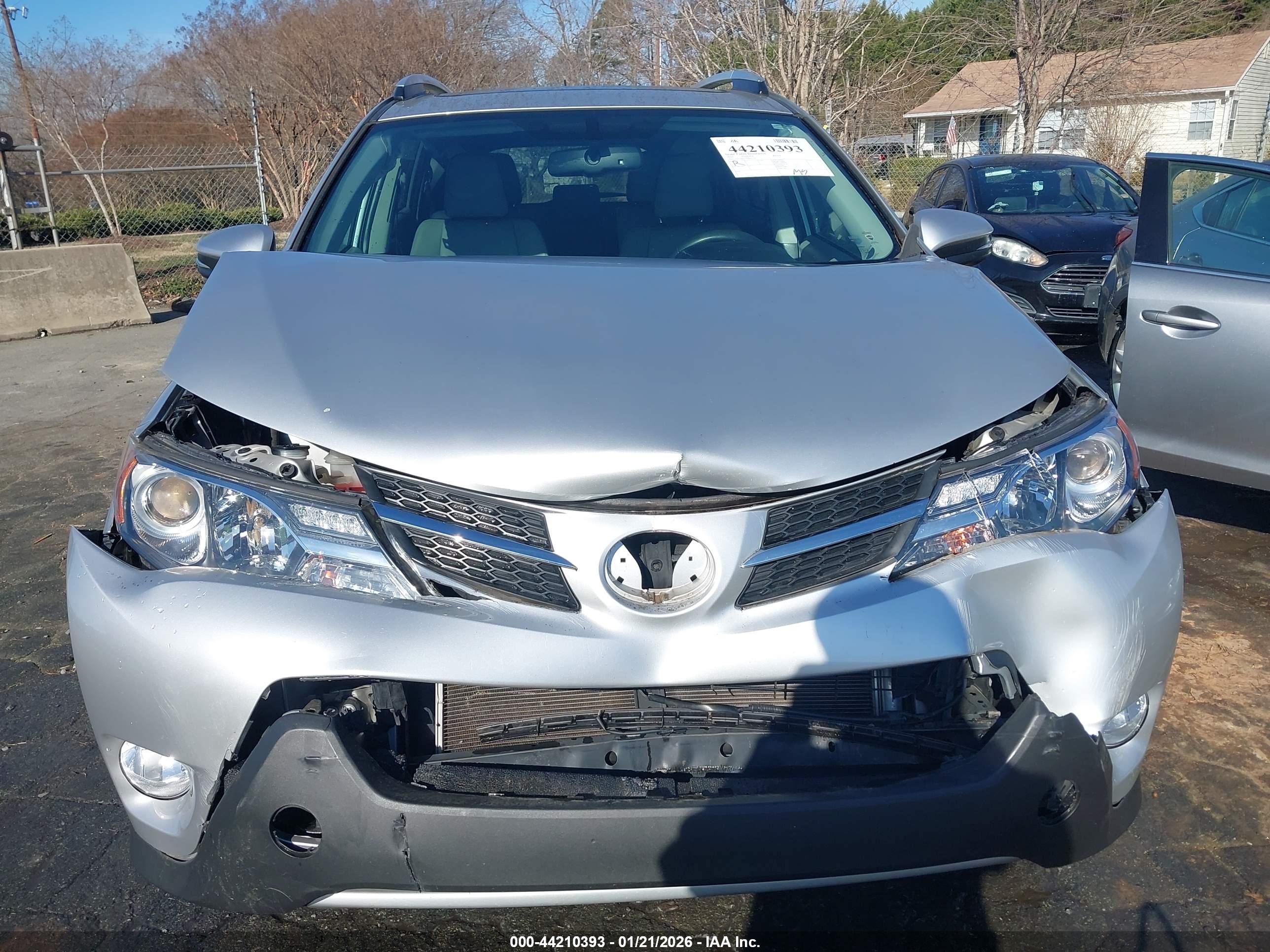 TOYOTA RAV4 image 6