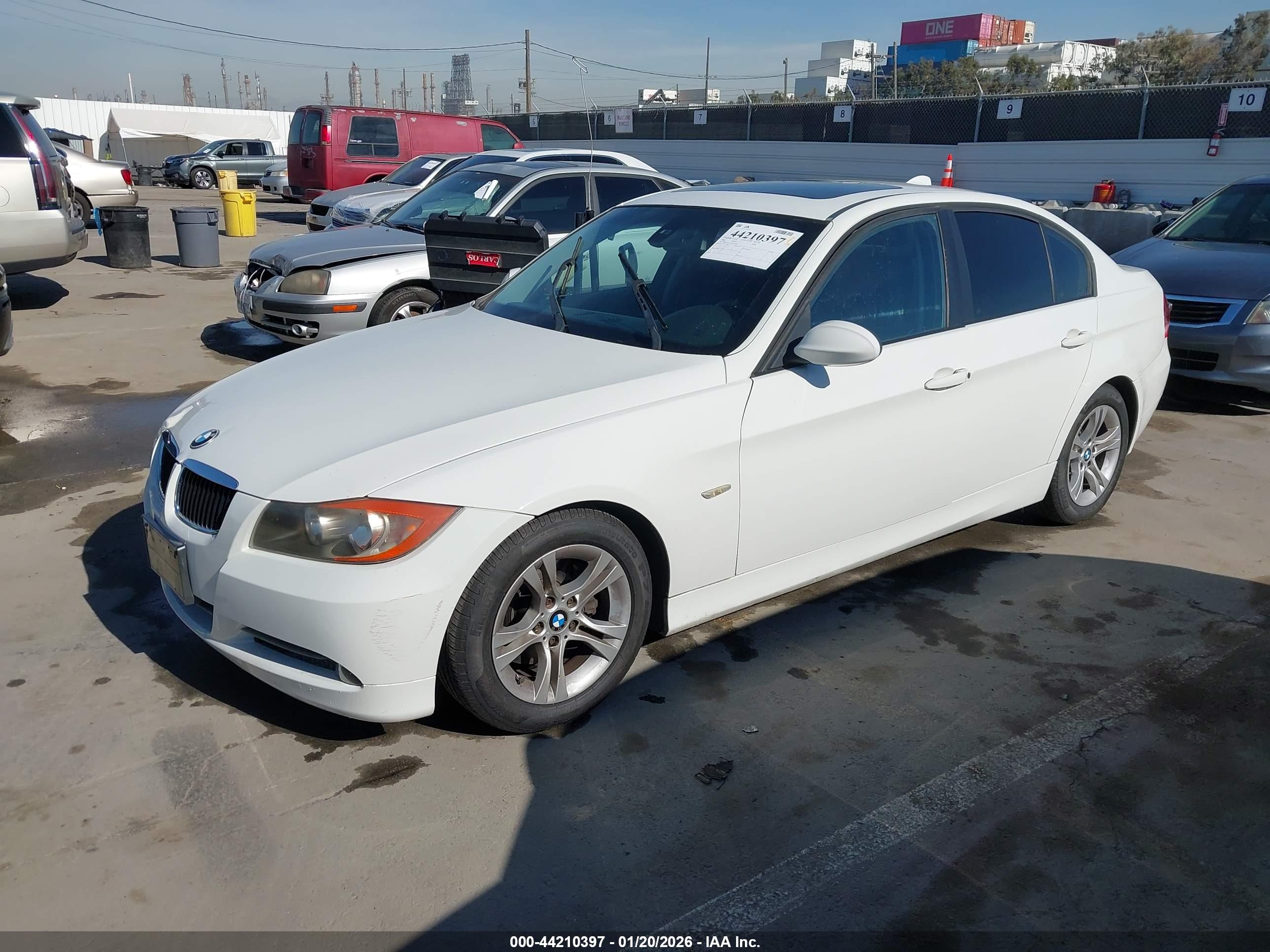 BMW 328I image 2