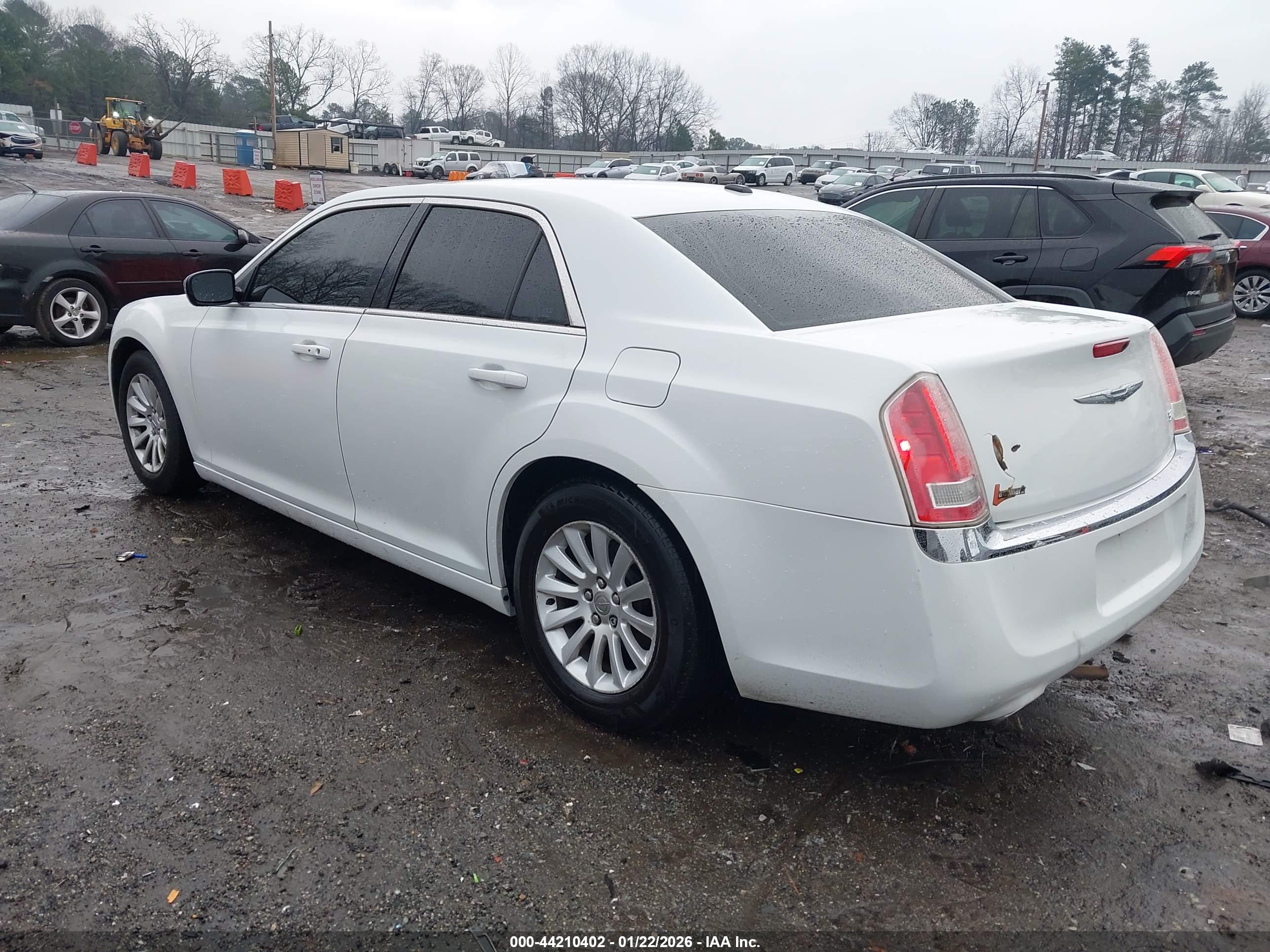 CHRYSLER 300 image 3