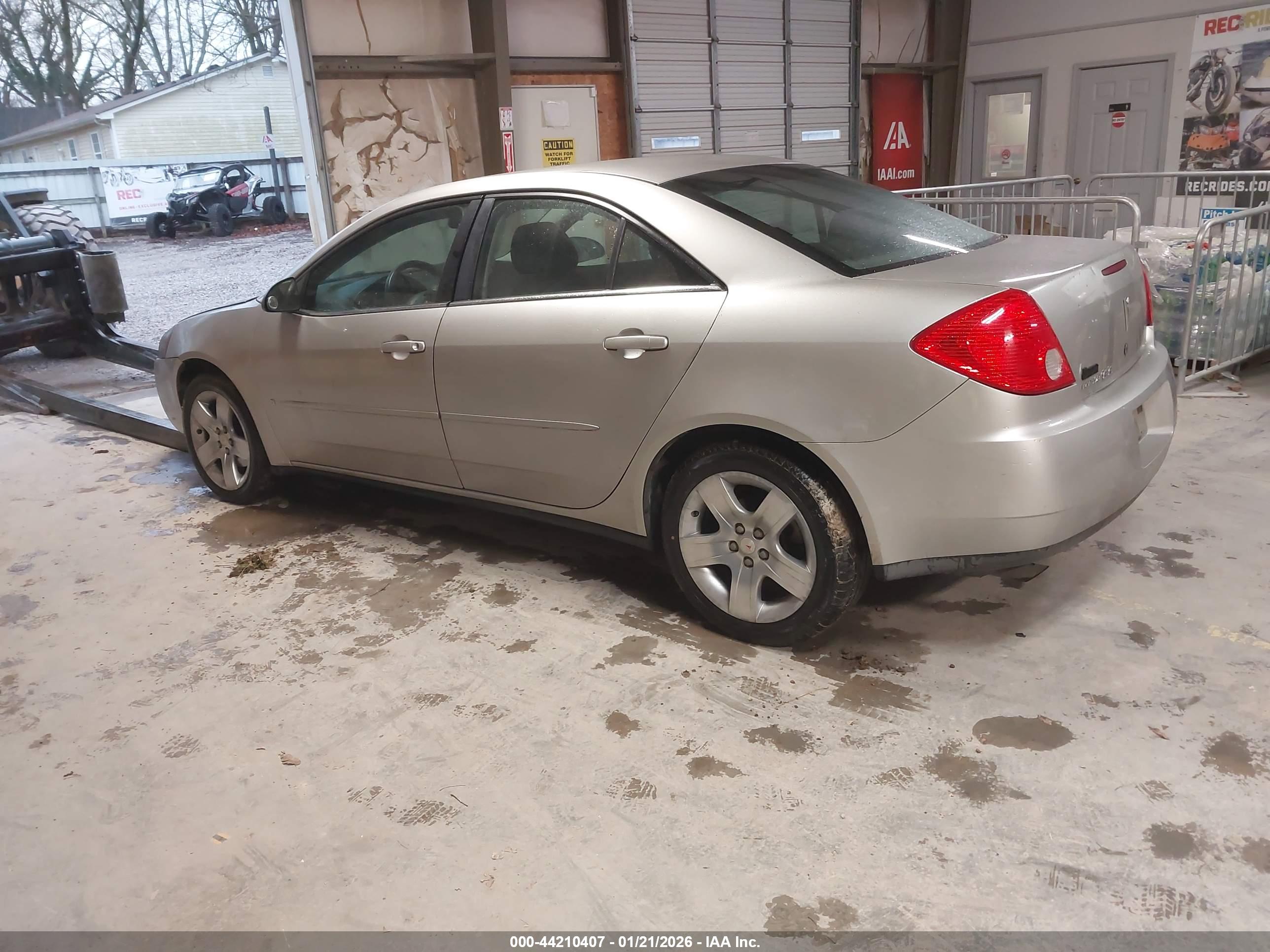 PONTIAC G6 image 3