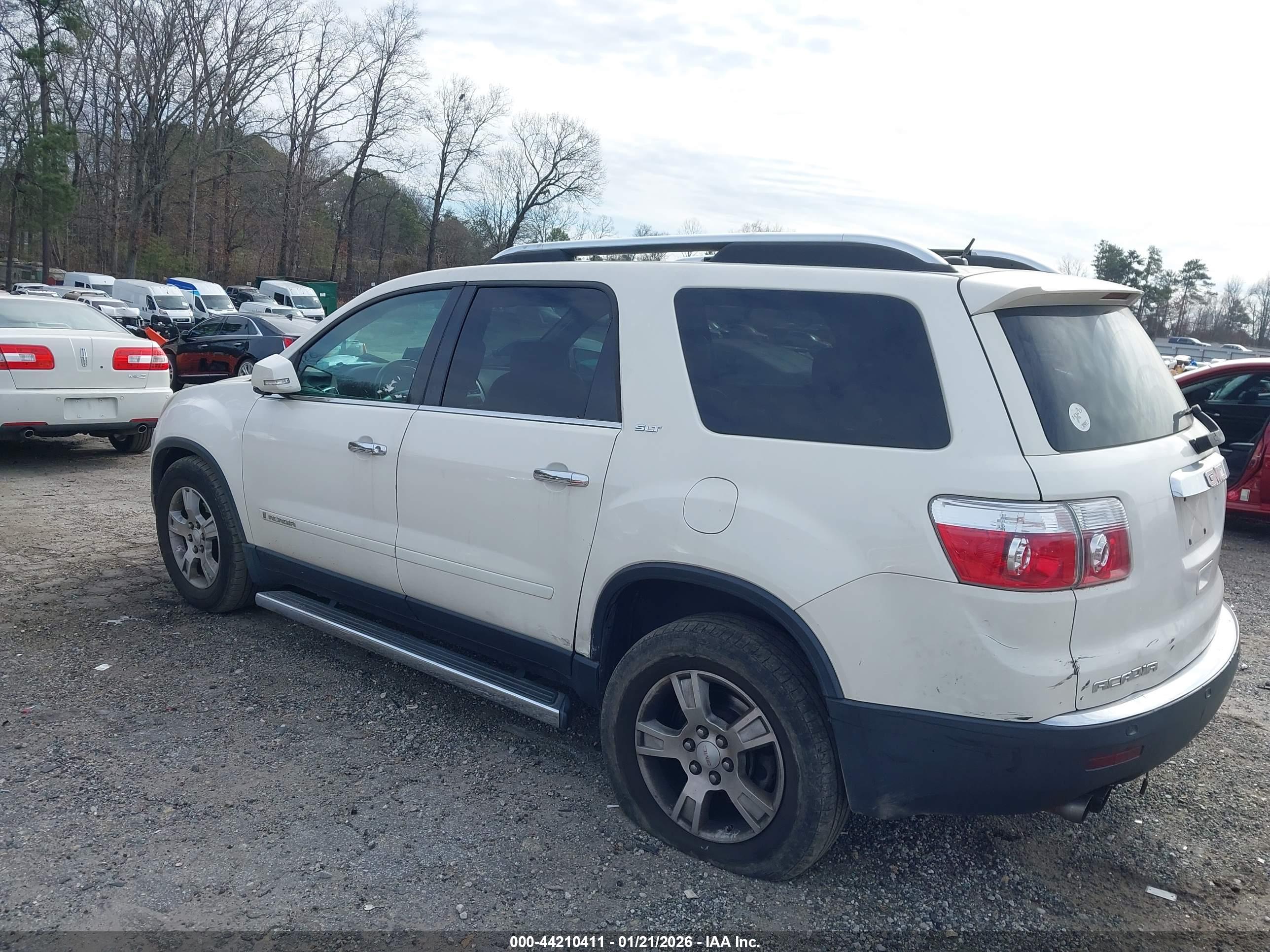 GMC ACADIA image 6