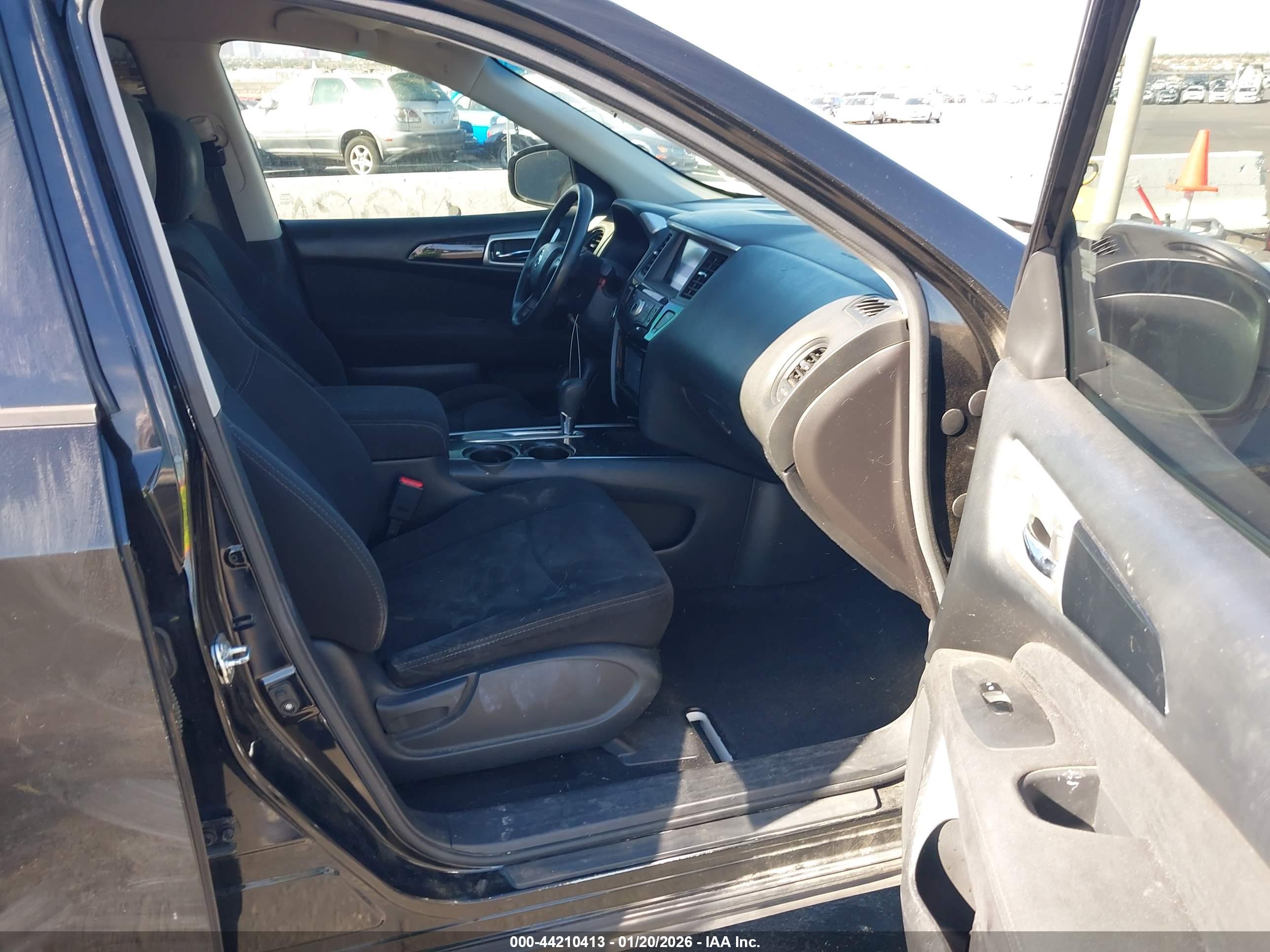 NISSAN PATHFINDER image 5