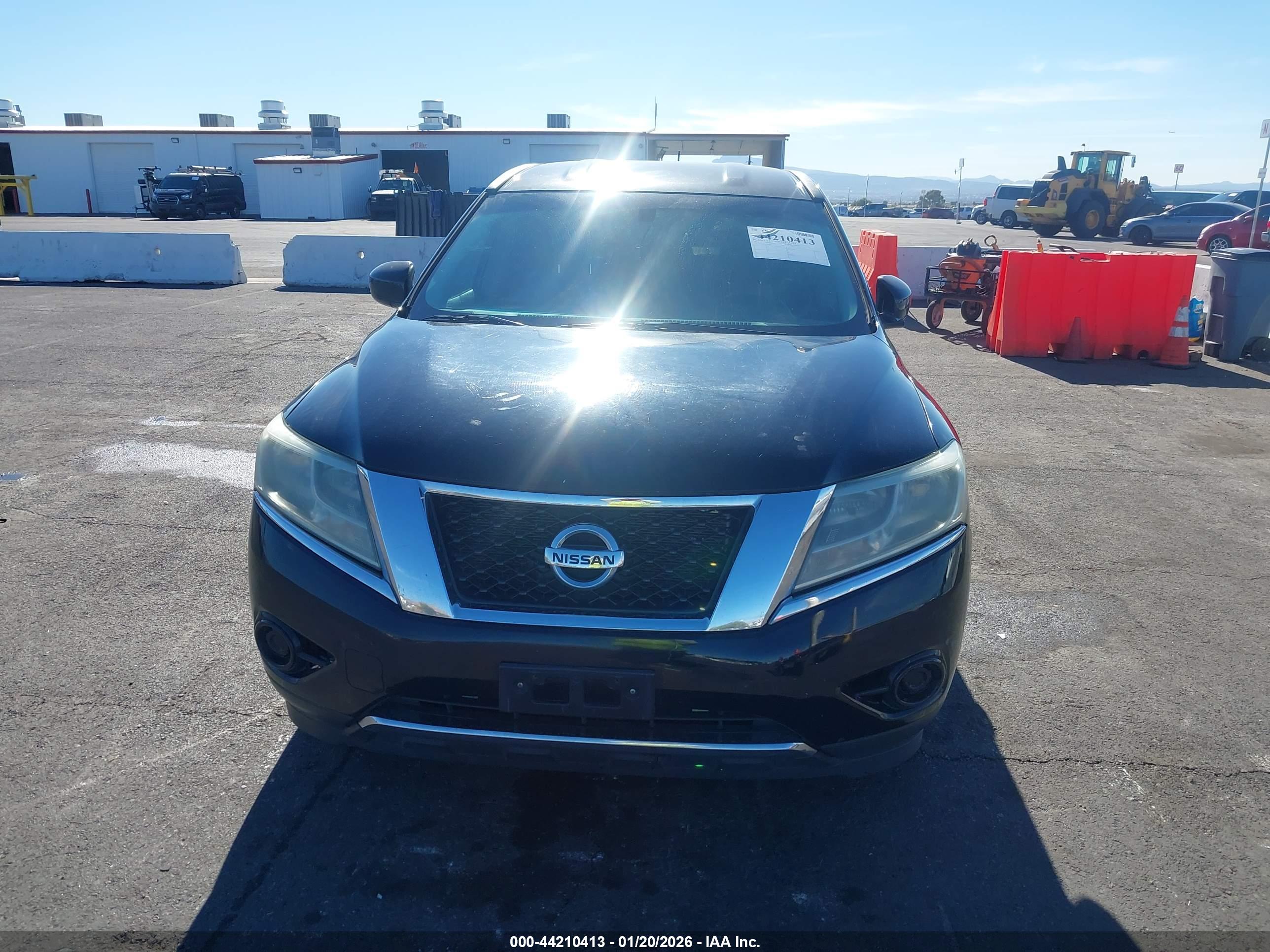 NISSAN PATHFINDER image 6