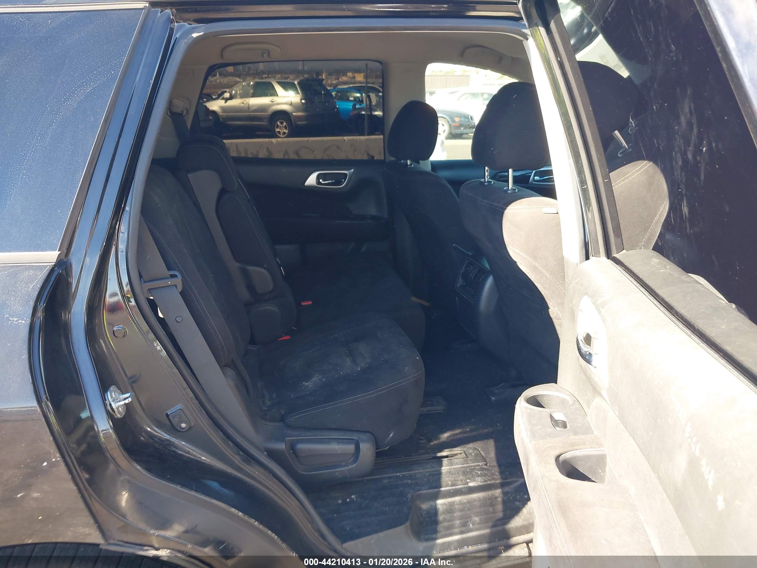 NISSAN PATHFINDER image 8