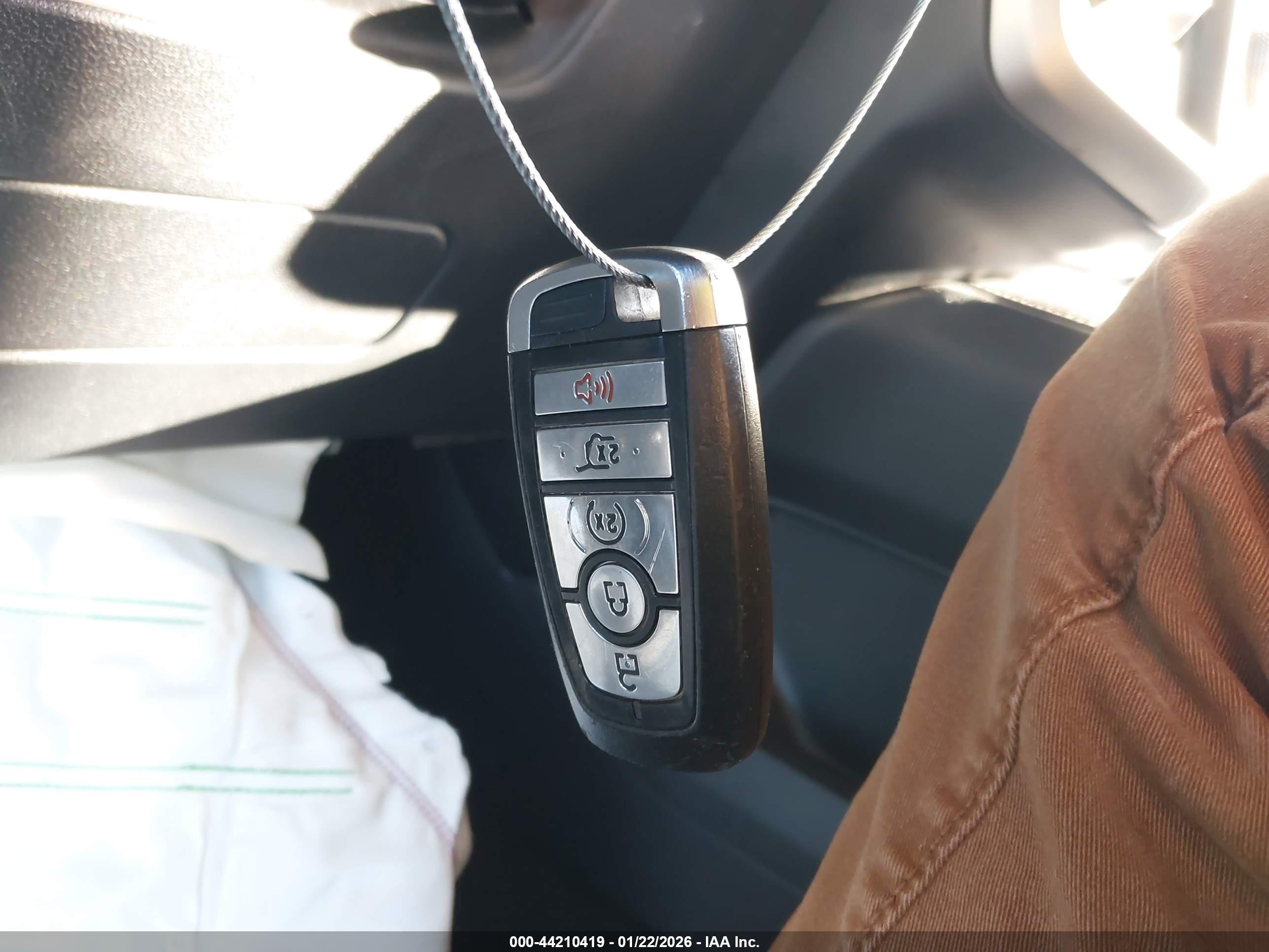 FORD EXPEDITION image 11