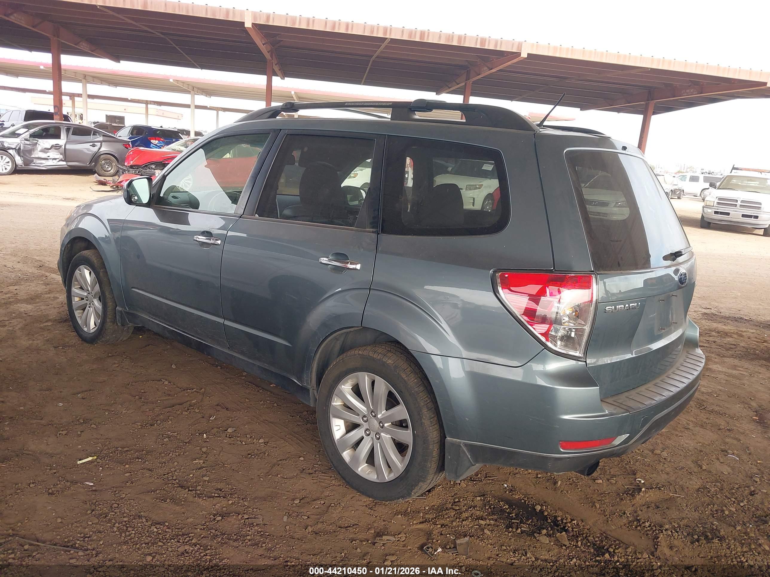 SUBARU FORESTER image 3
