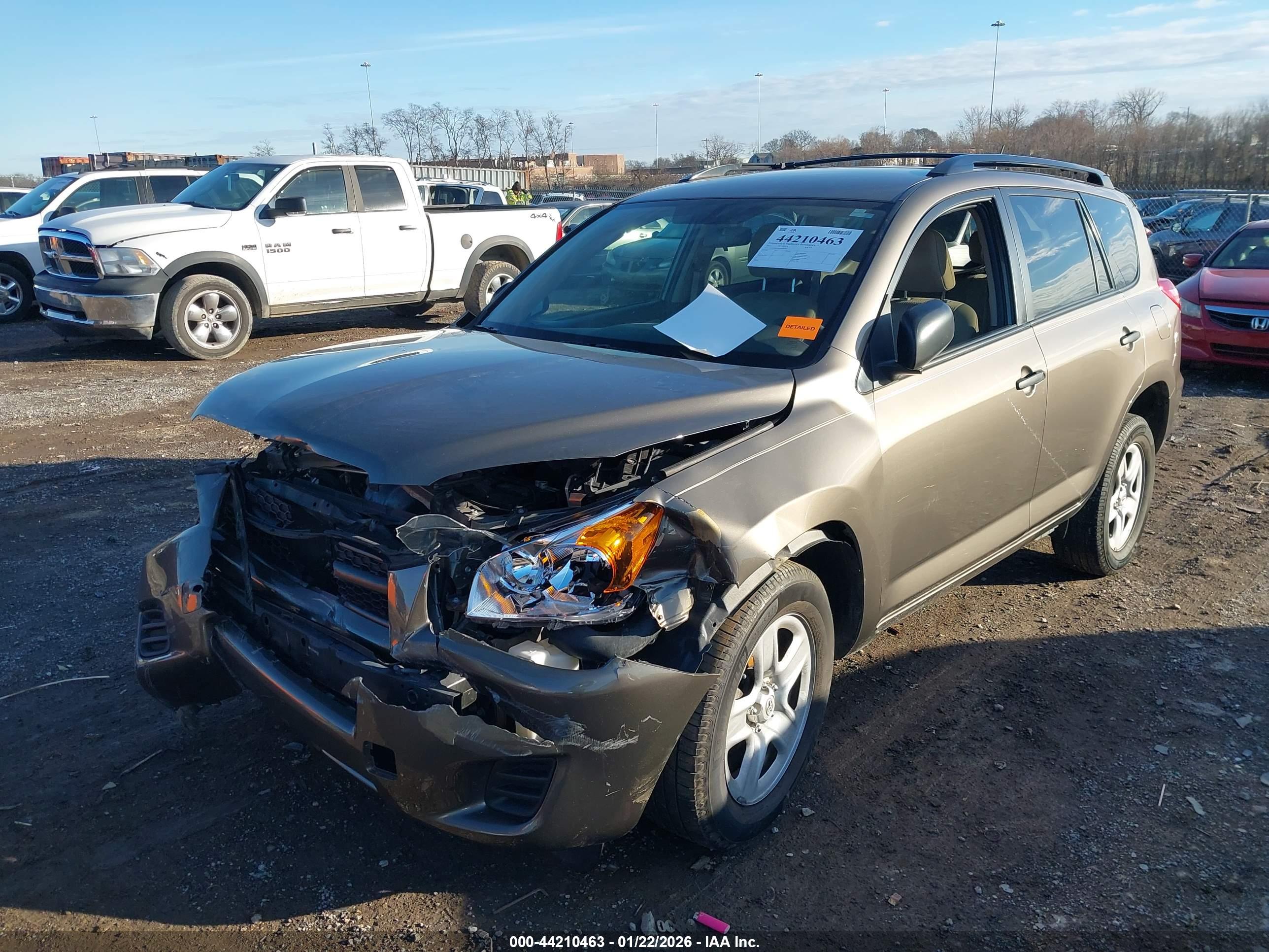 TOYOTA RAV4 image 2