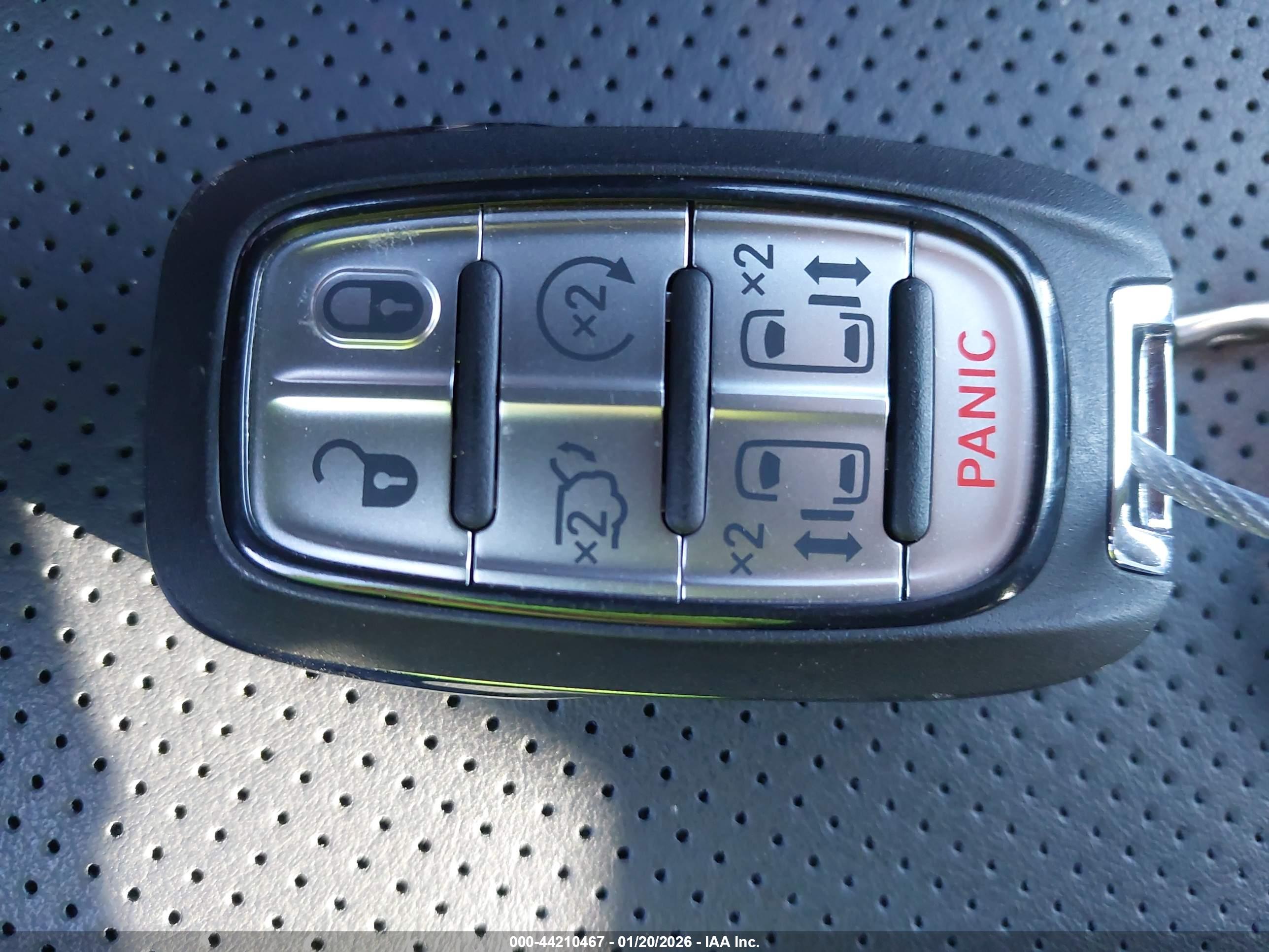 CHRYSLER PACIFICA image 11