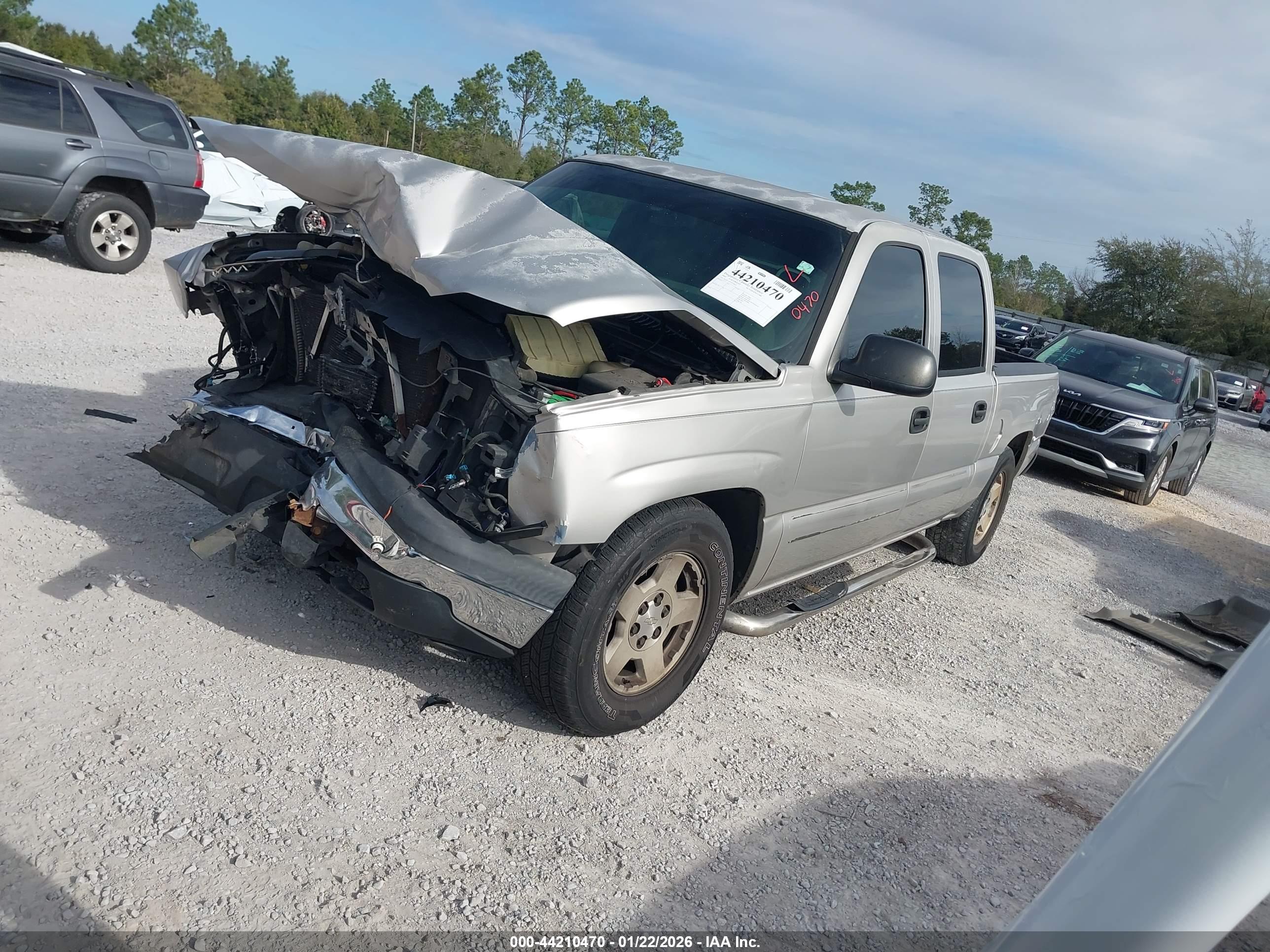 CHEVROLET SILVERADO image 2