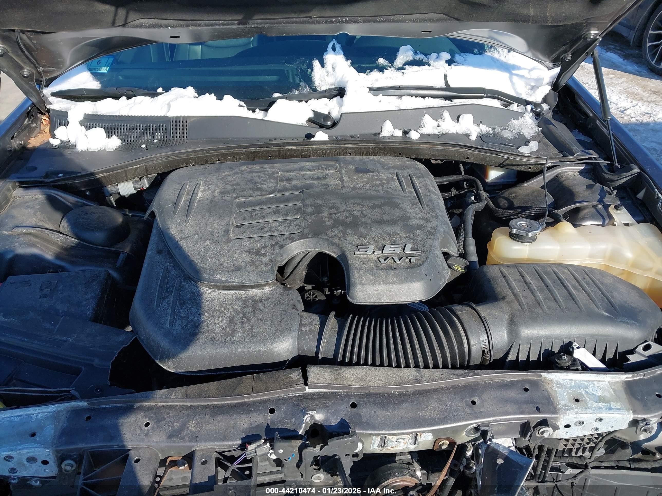 CHRYSLER 300 image 10