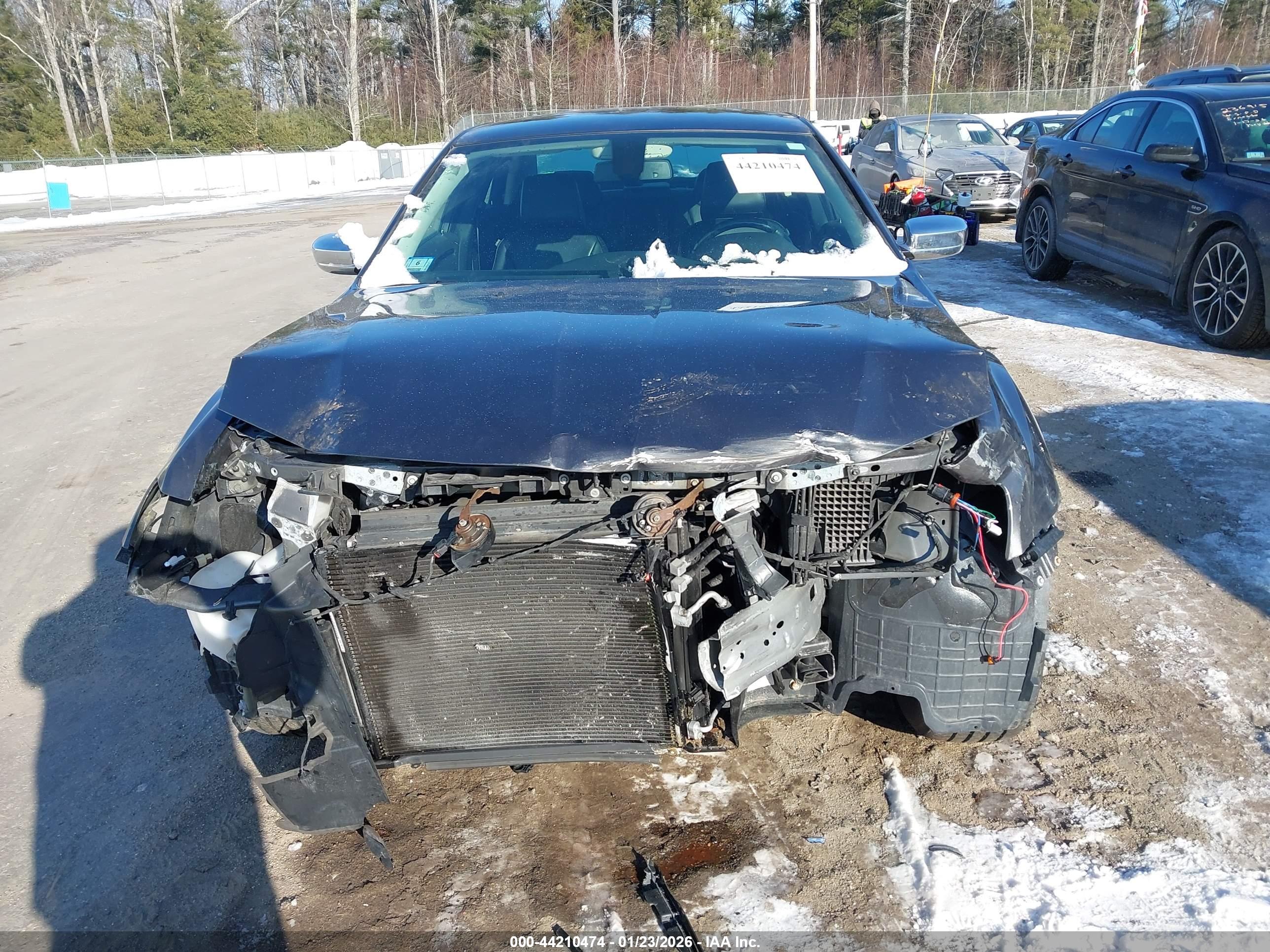 CHRYSLER 300 image 6