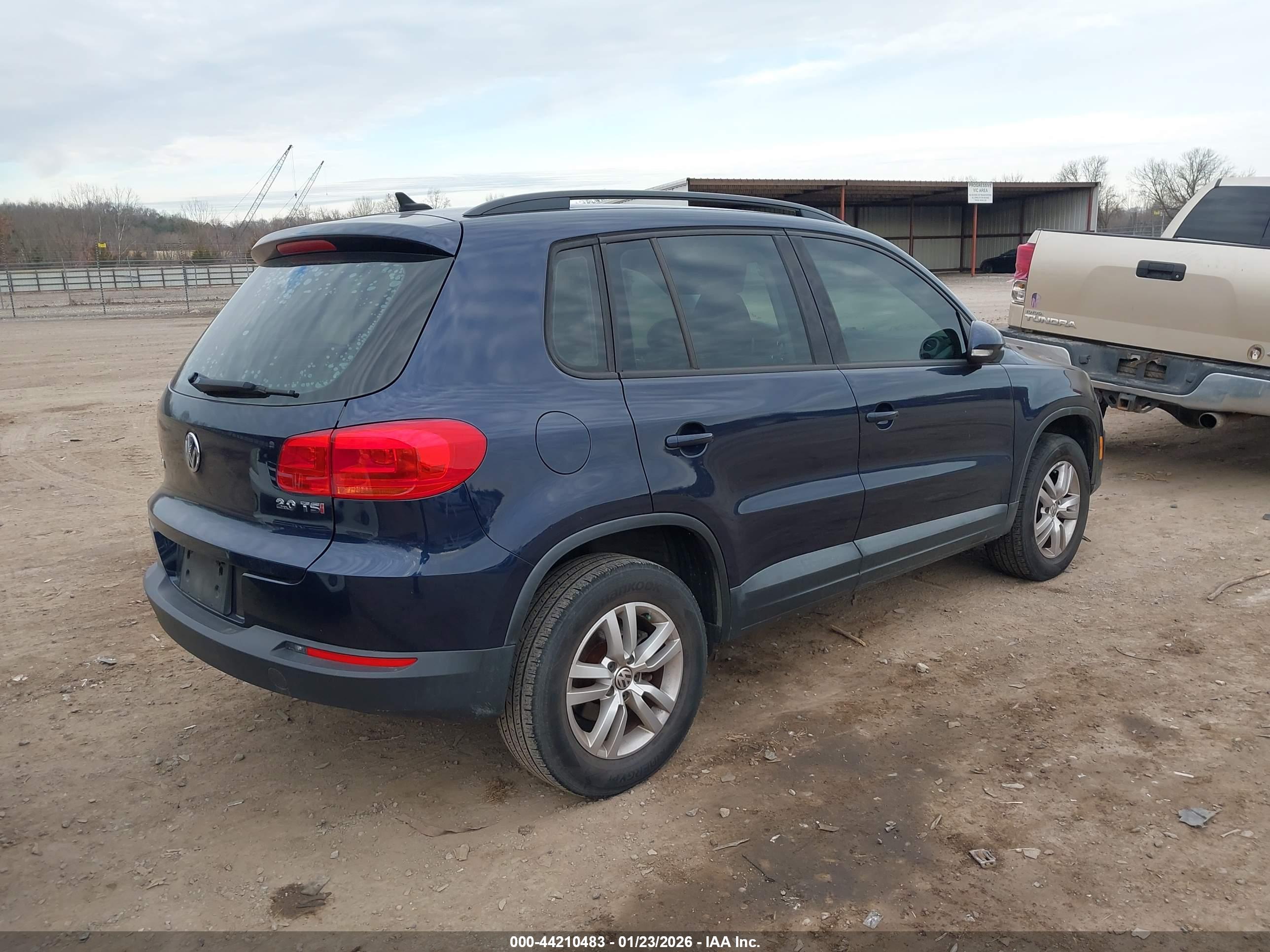 VOLKSWAGEN TIGUAN image 4