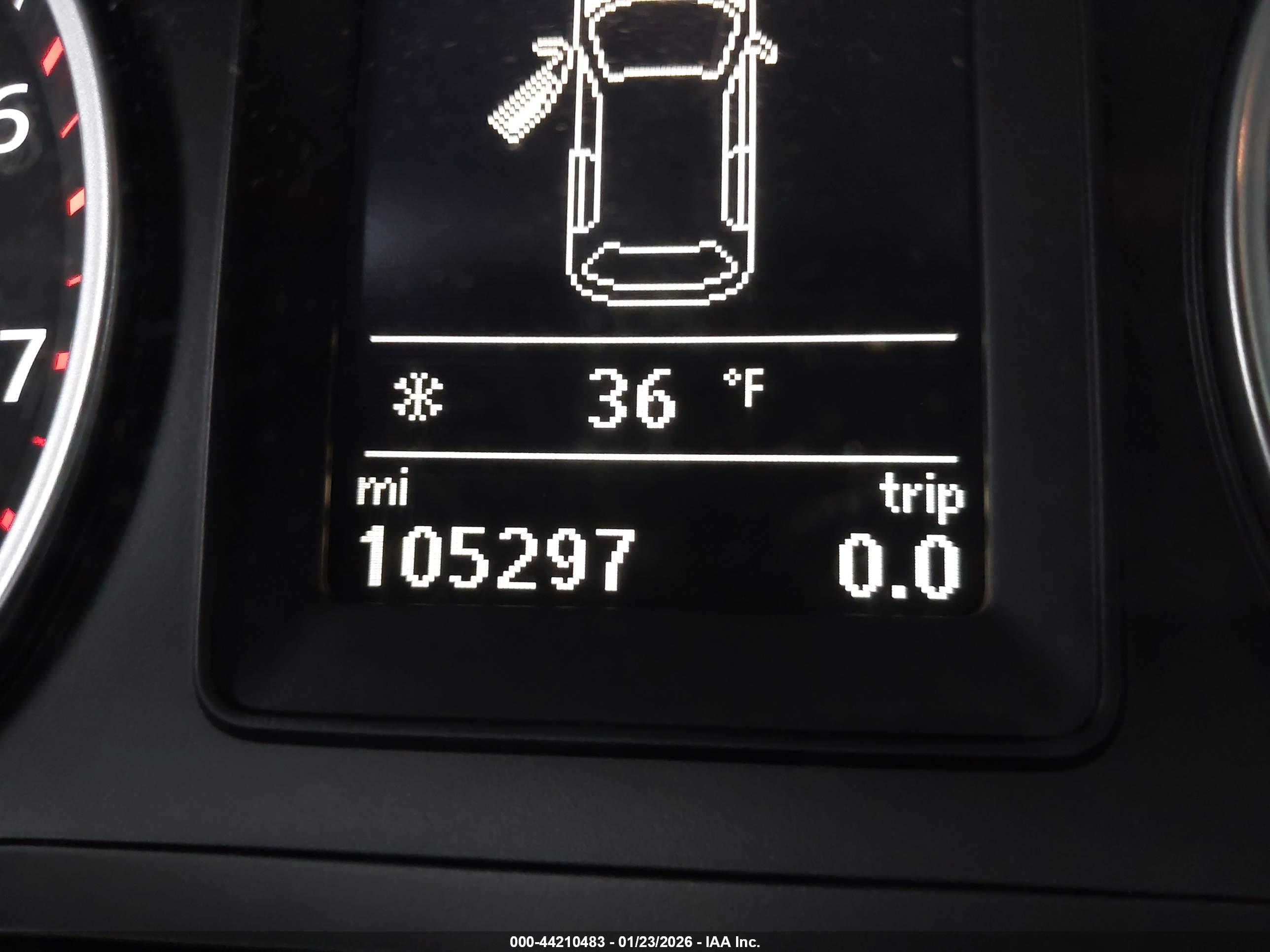 VOLKSWAGEN TIGUAN image 7