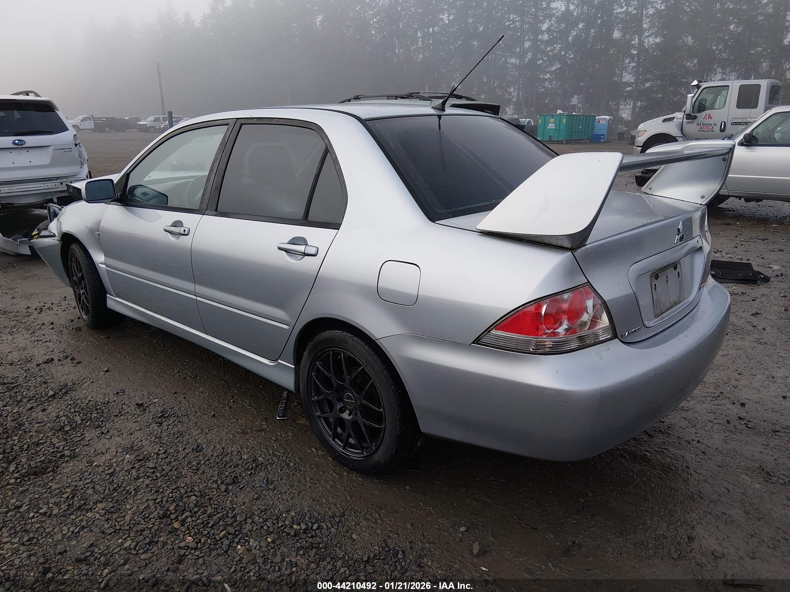 MITSUBISHI LANCER image 3
