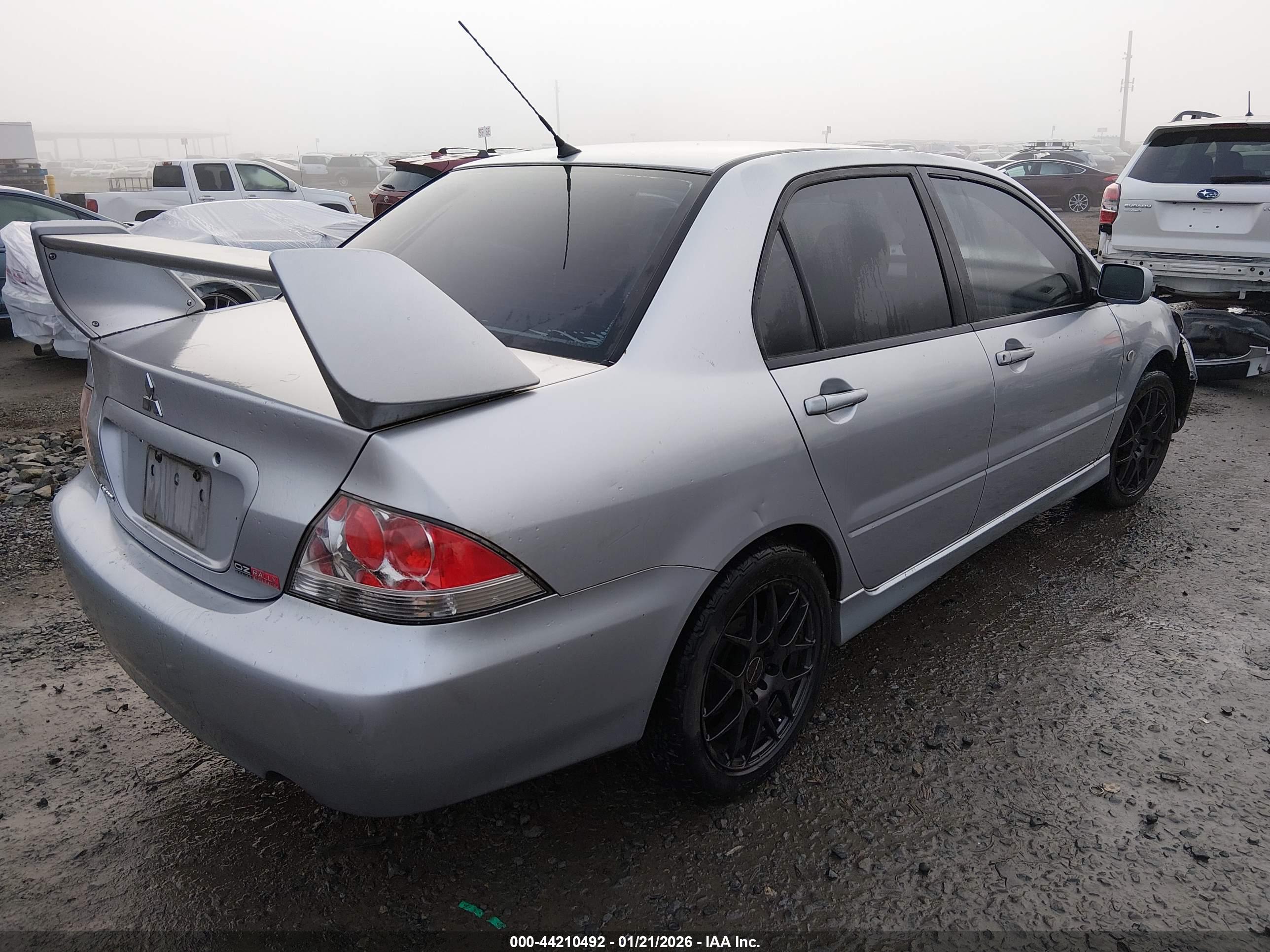 MITSUBISHI LANCER image 4