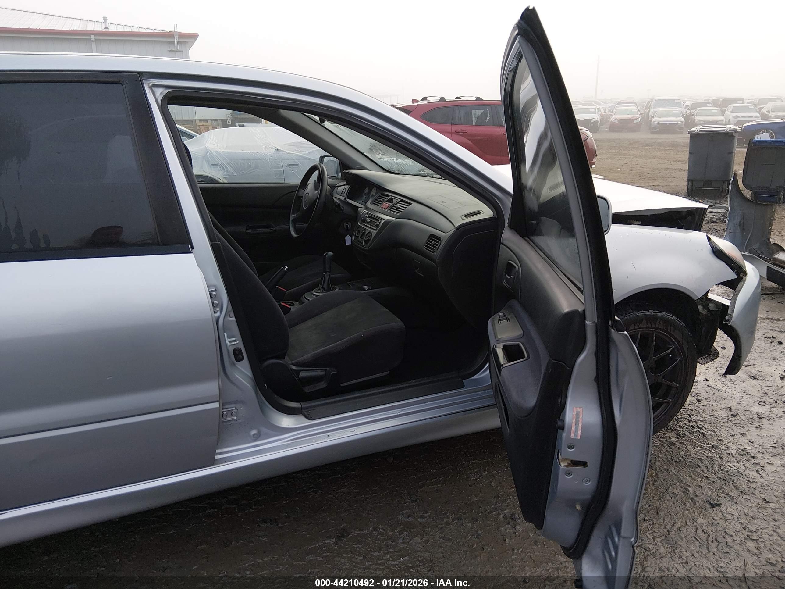 MITSUBISHI LANCER image 5