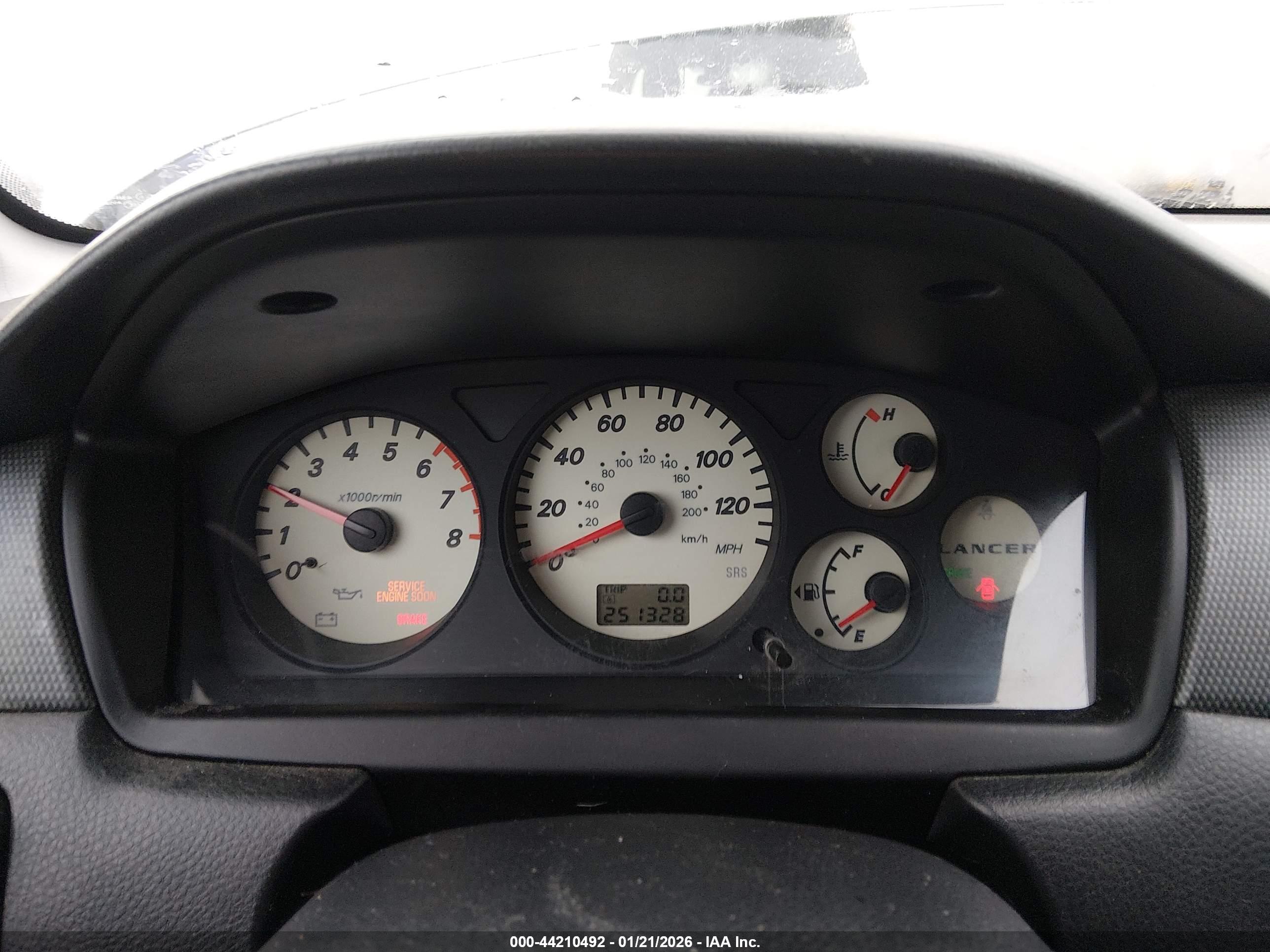 MITSUBISHI LANCER image 7