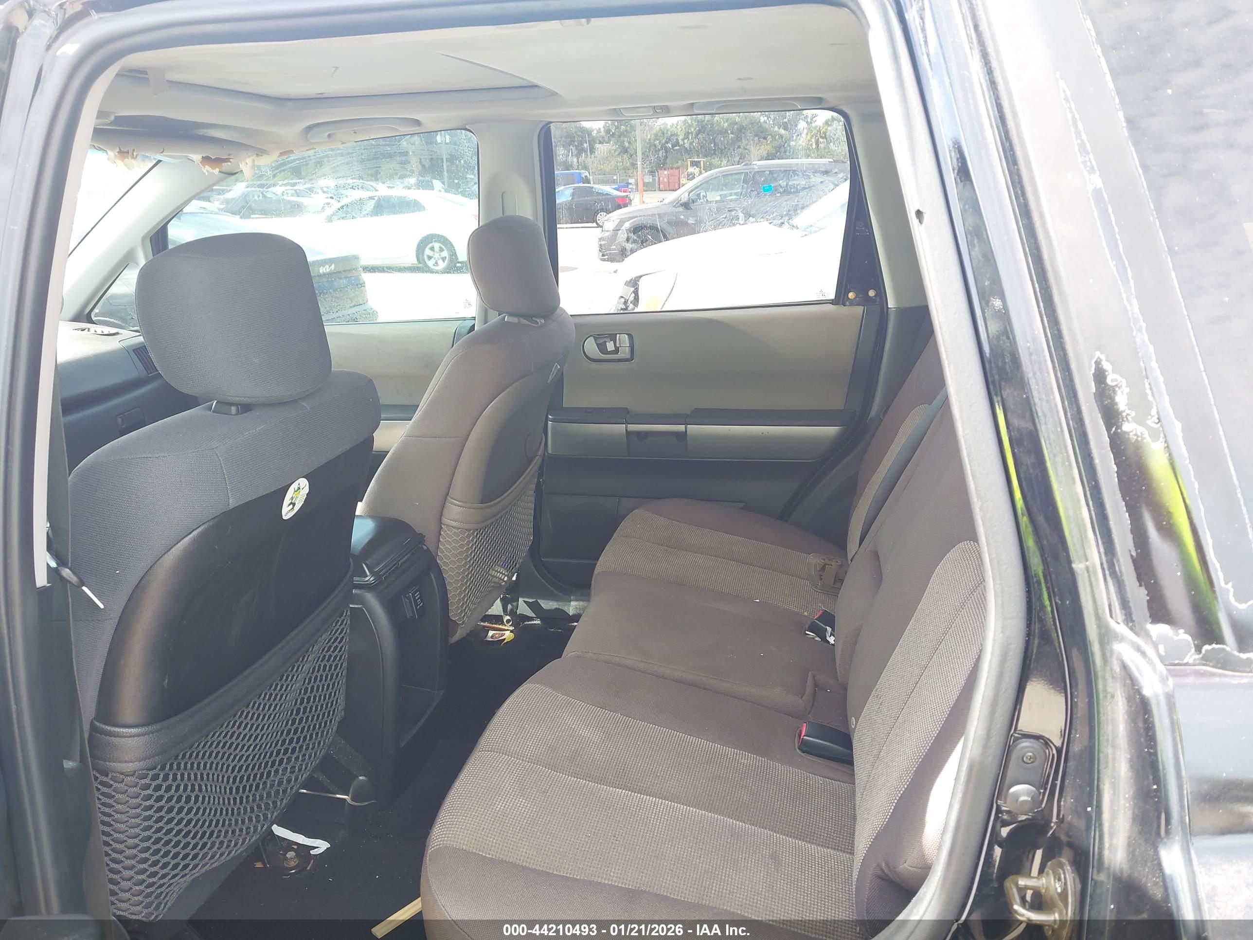 MITSUBISHI ENDEAVOR image 8