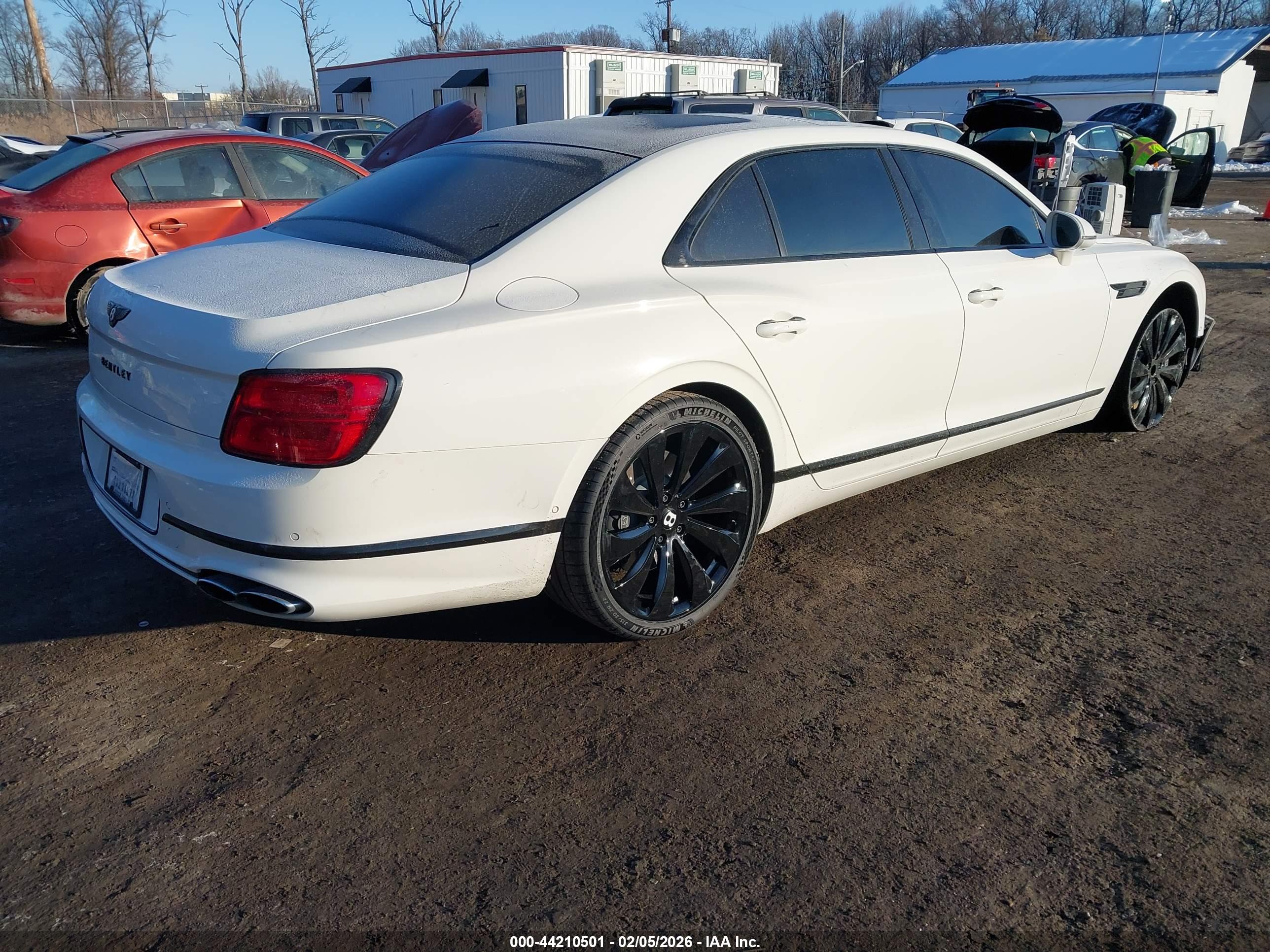 BENTLEY FLYING image 4