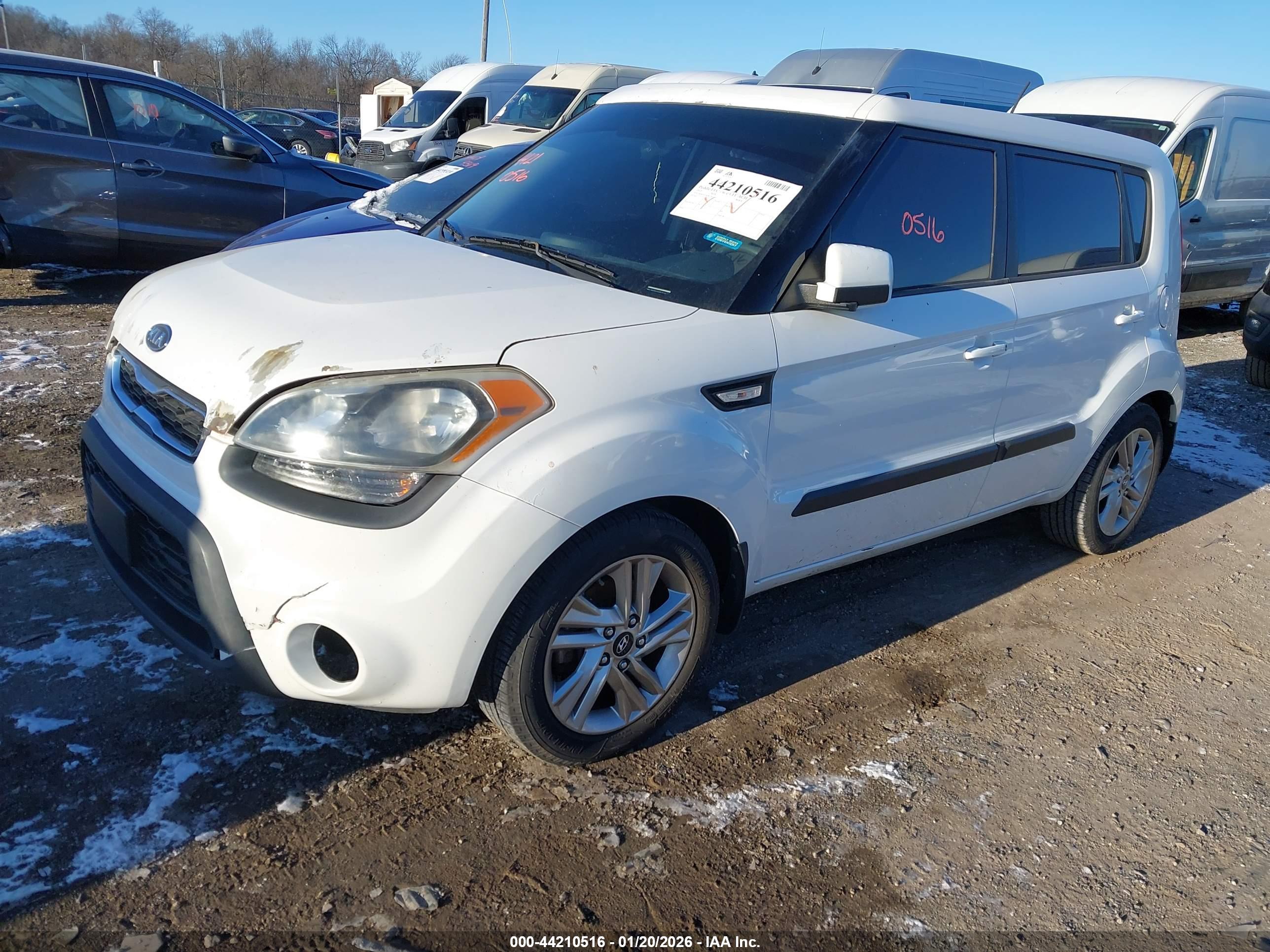 KIA SOUL image 2