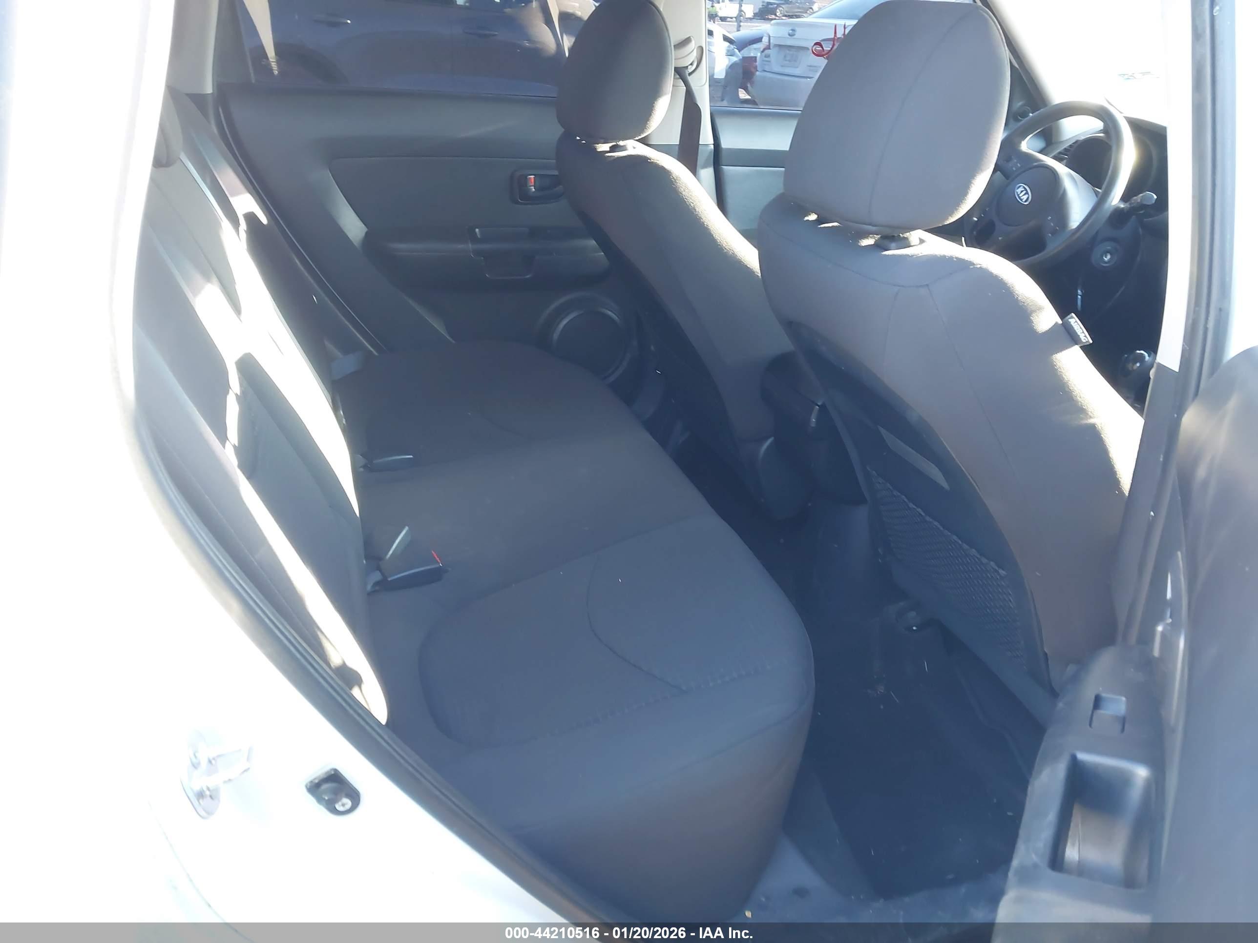 KIA SOUL image 8