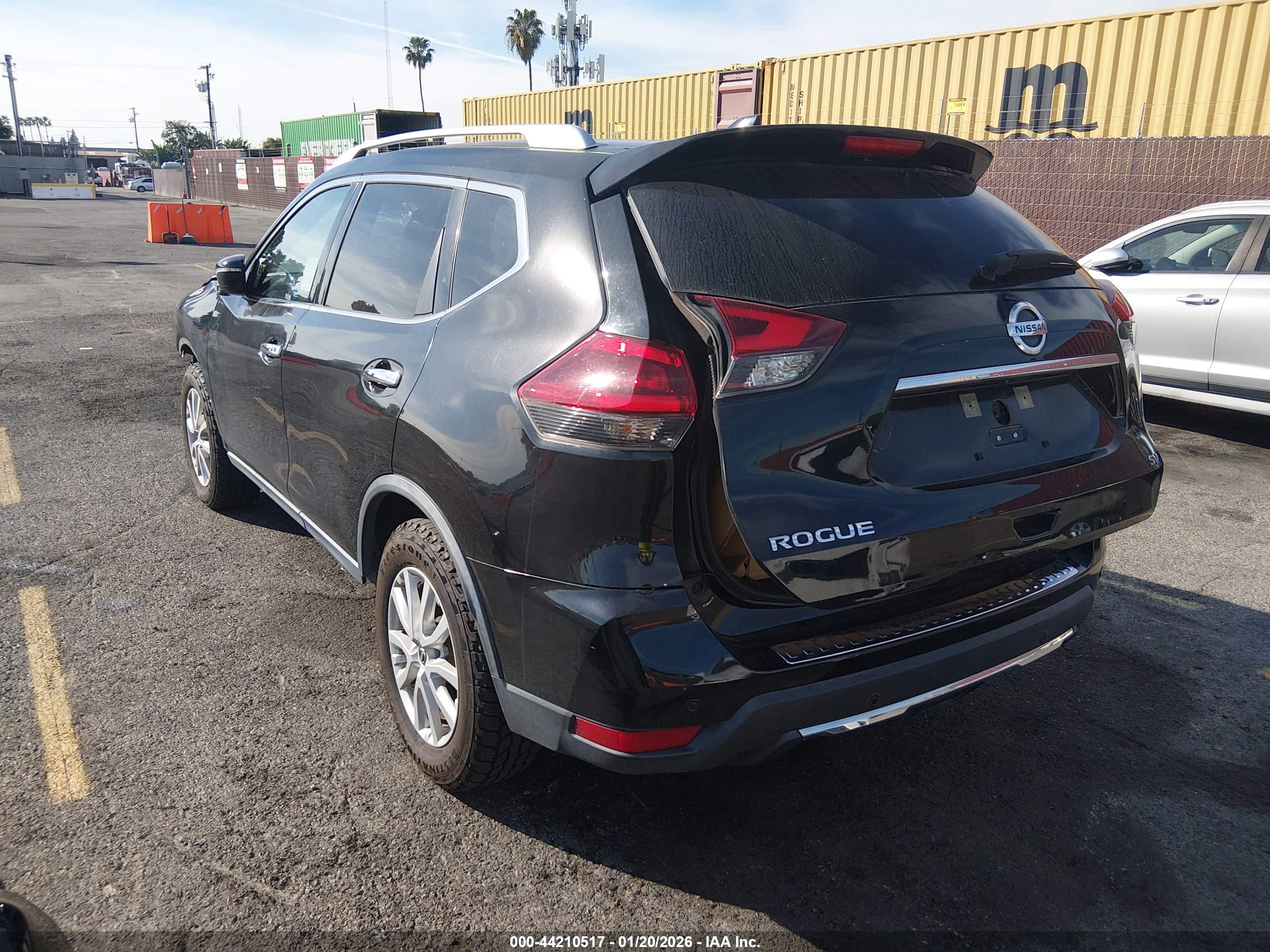 NISSAN ROGUE image 3