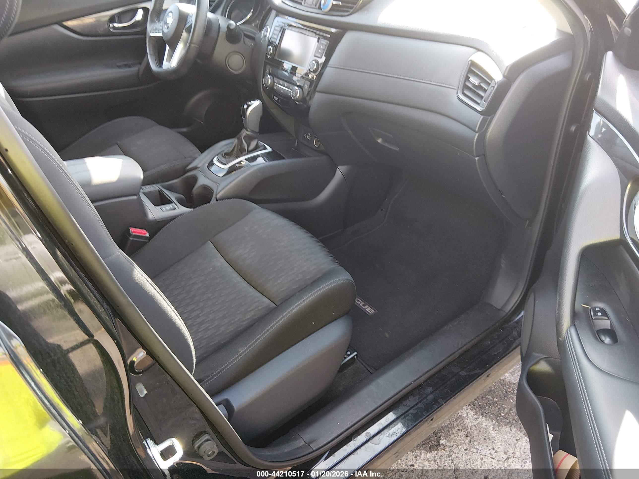 NISSAN ROGUE image 5