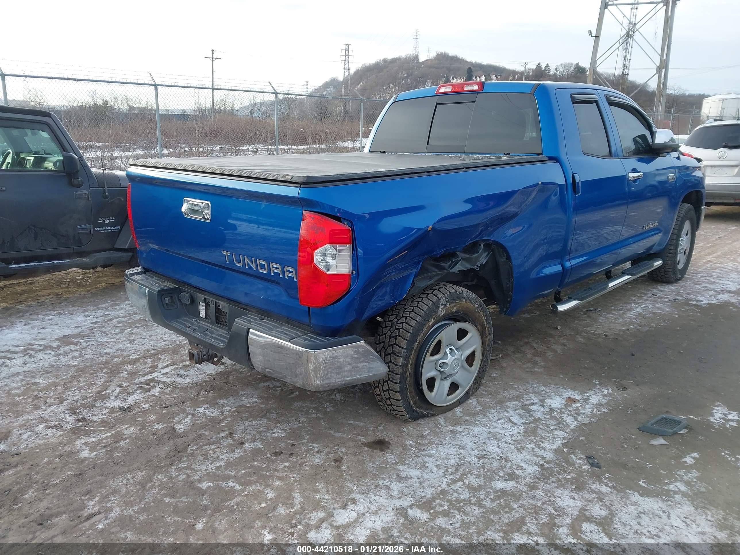 TOYOTA TUNDRA image 4