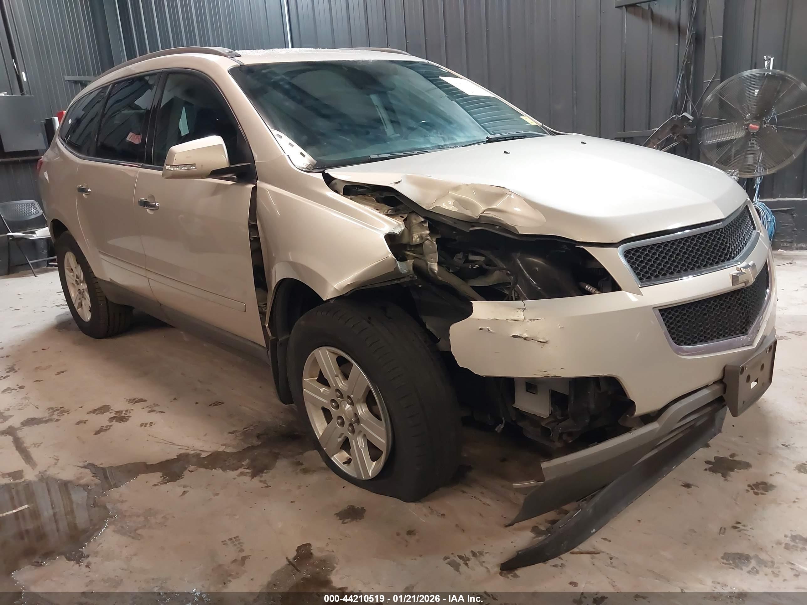 CHEVROLET TRAVERSE image 6