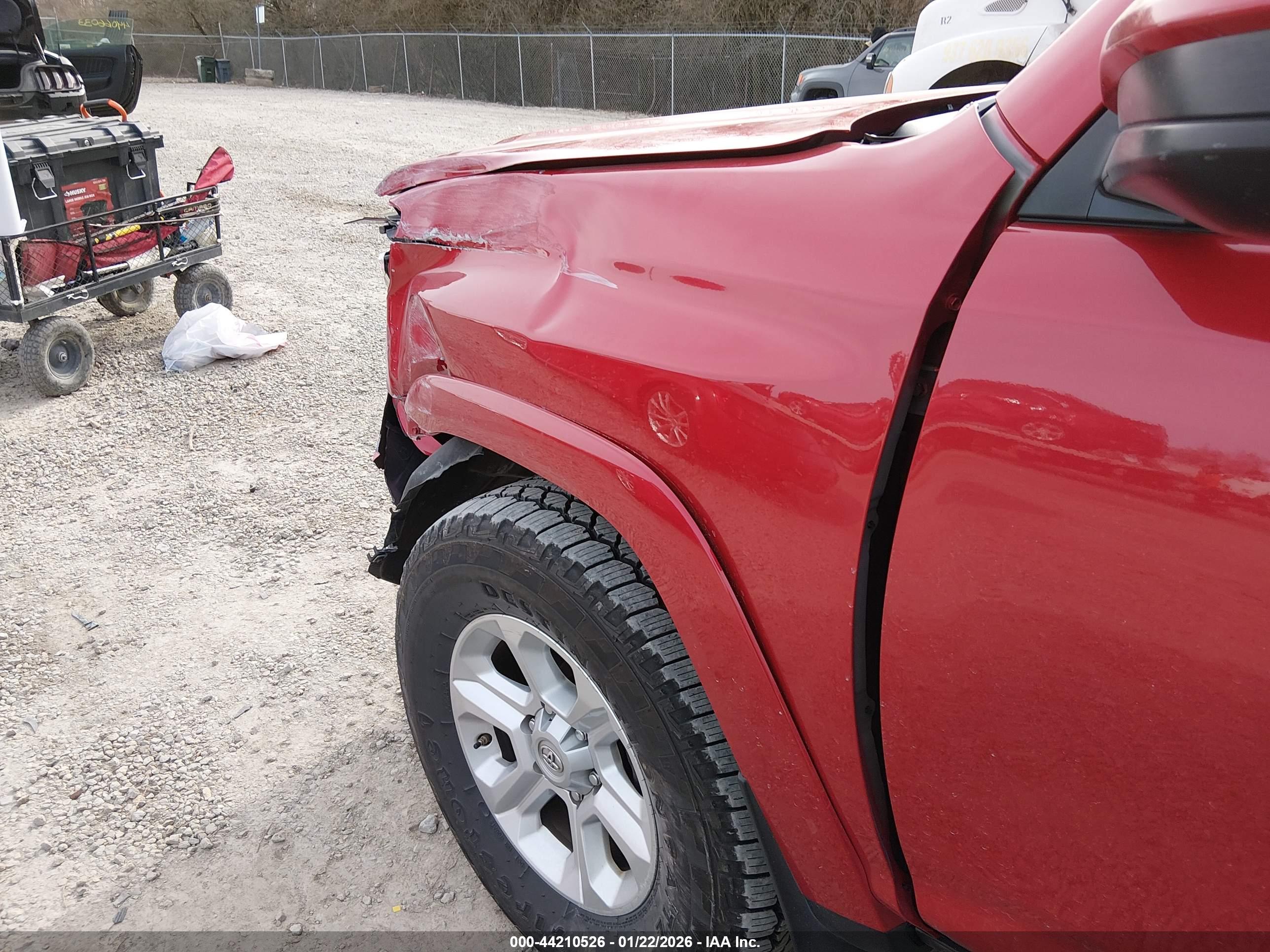 TOYOTA 4RUNNER image 6