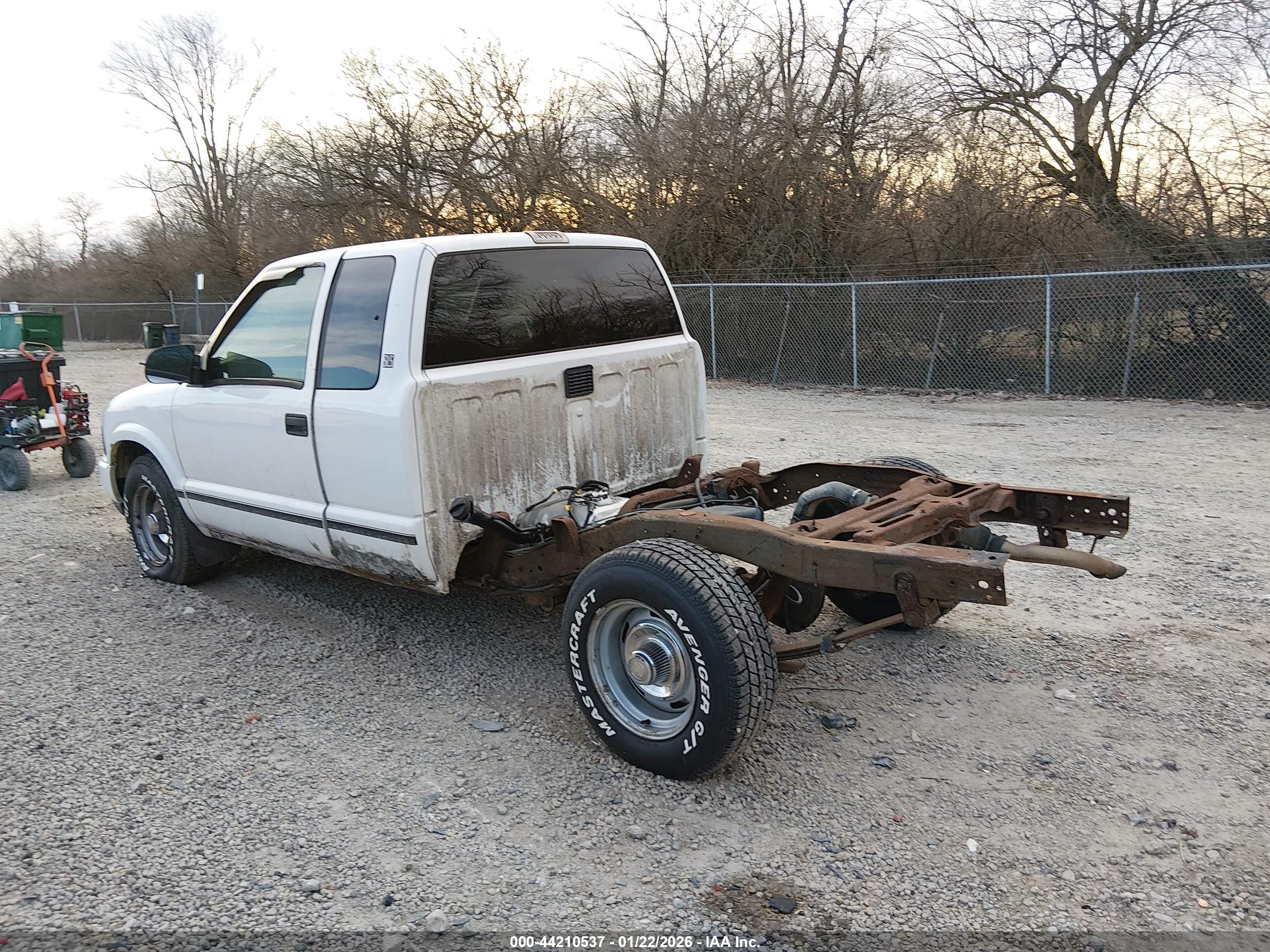 GMC SONOMA image 3
