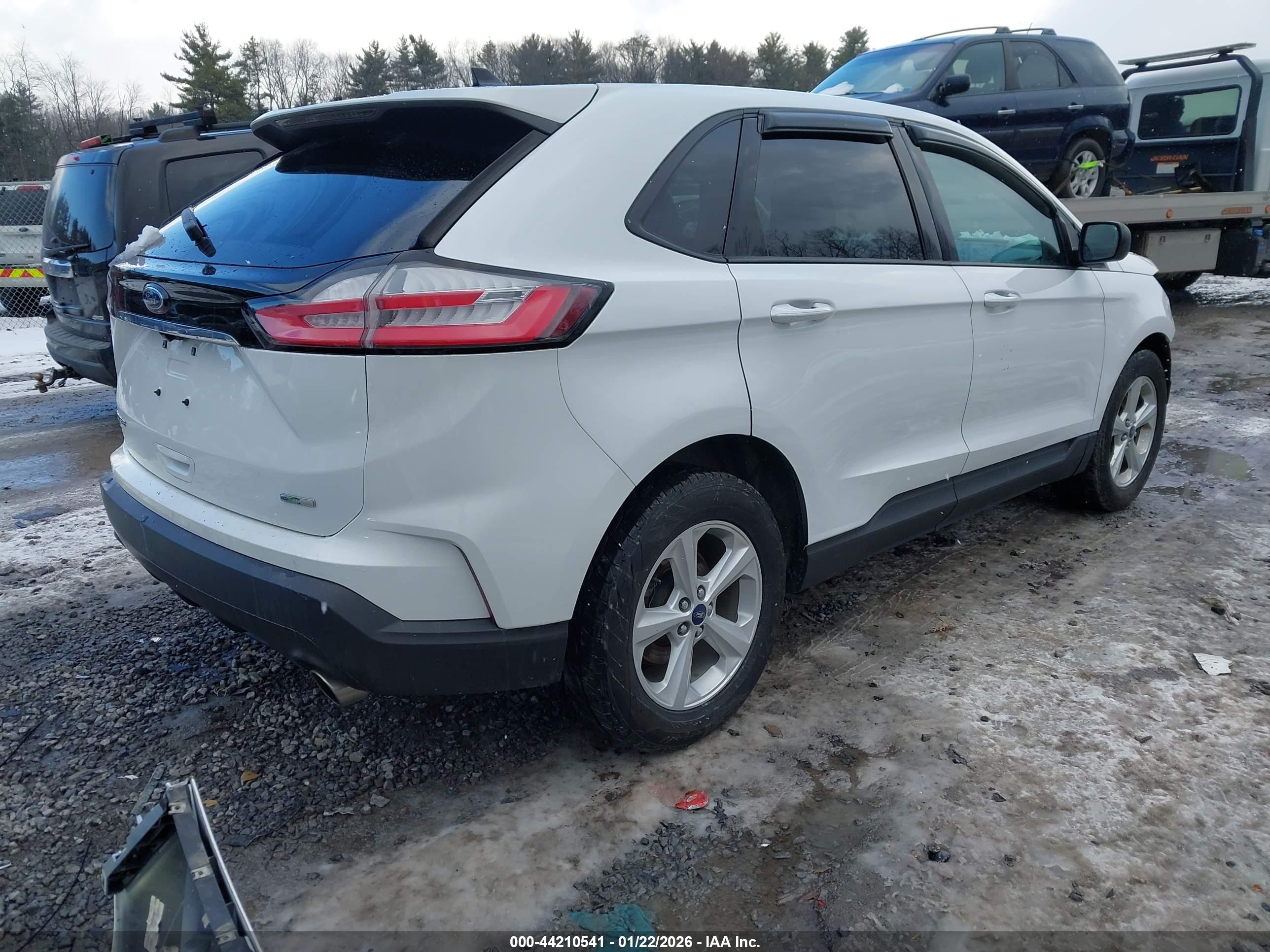 FORD EDGE image 4