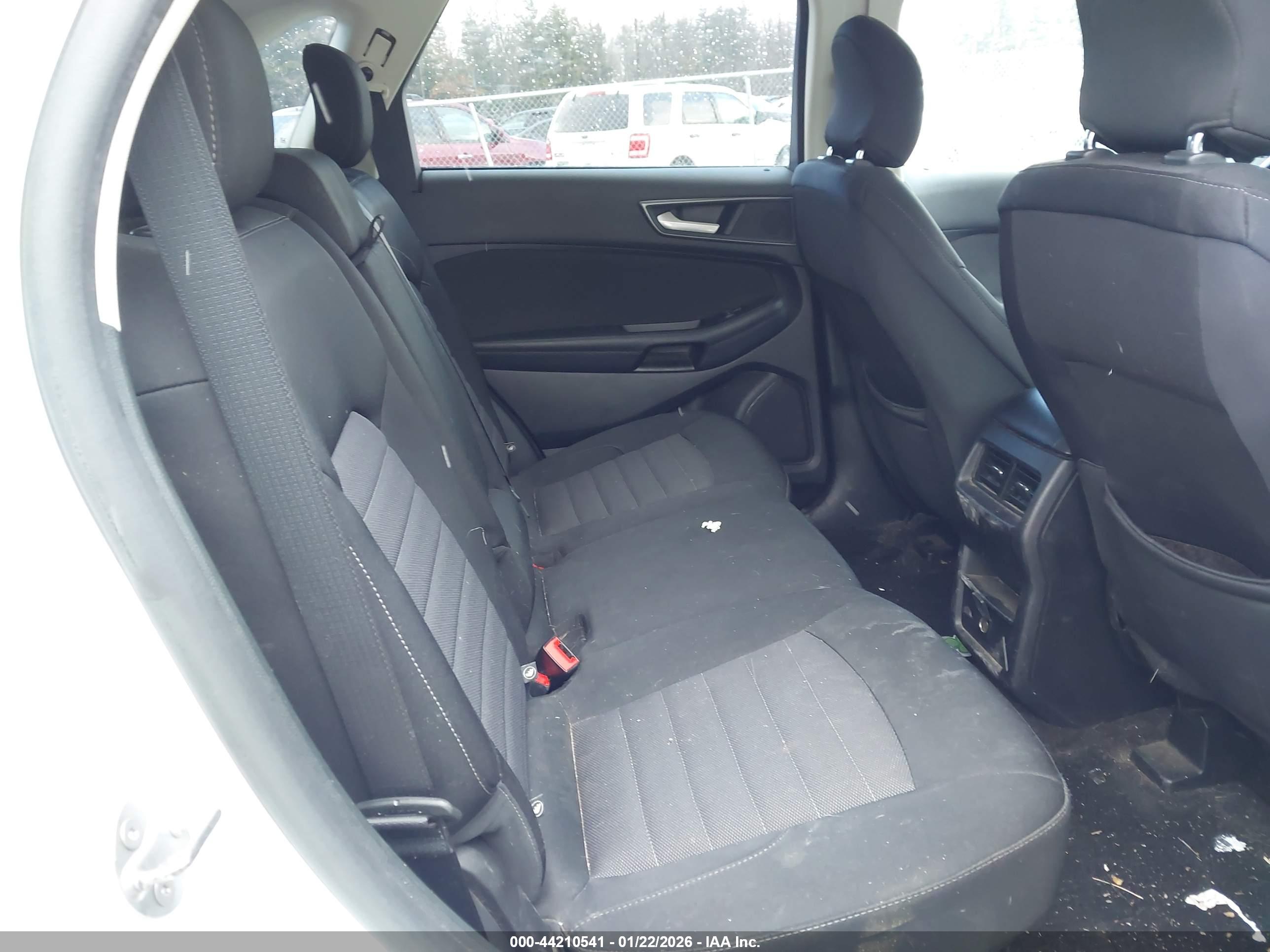 FORD EDGE image 8