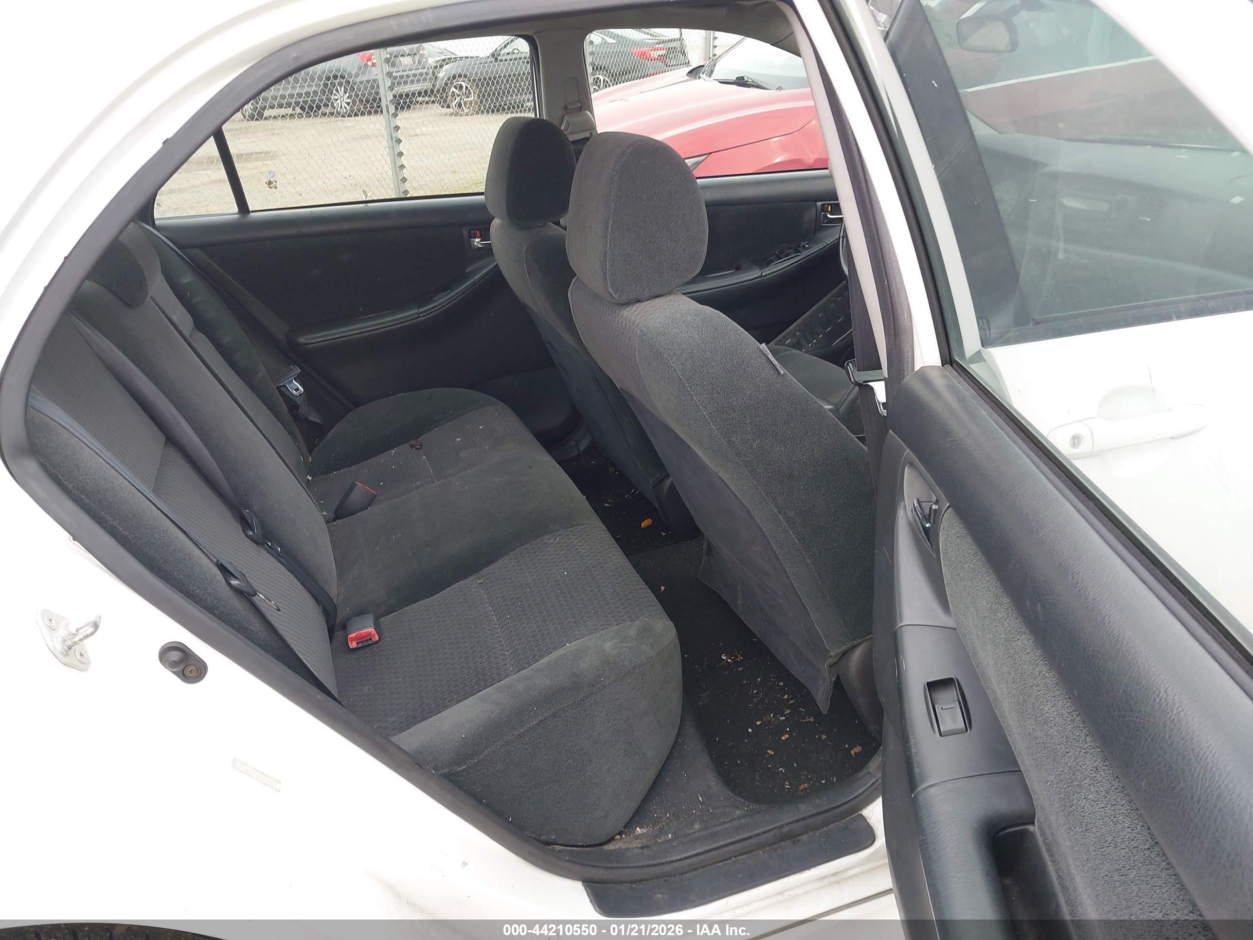 TOYOTA COROLLA image 8