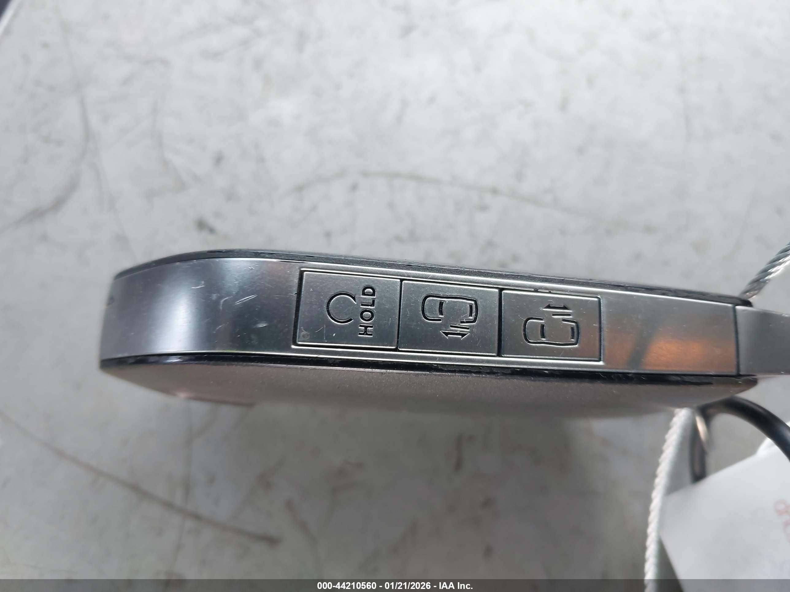 KIA CARNIVAL image 11