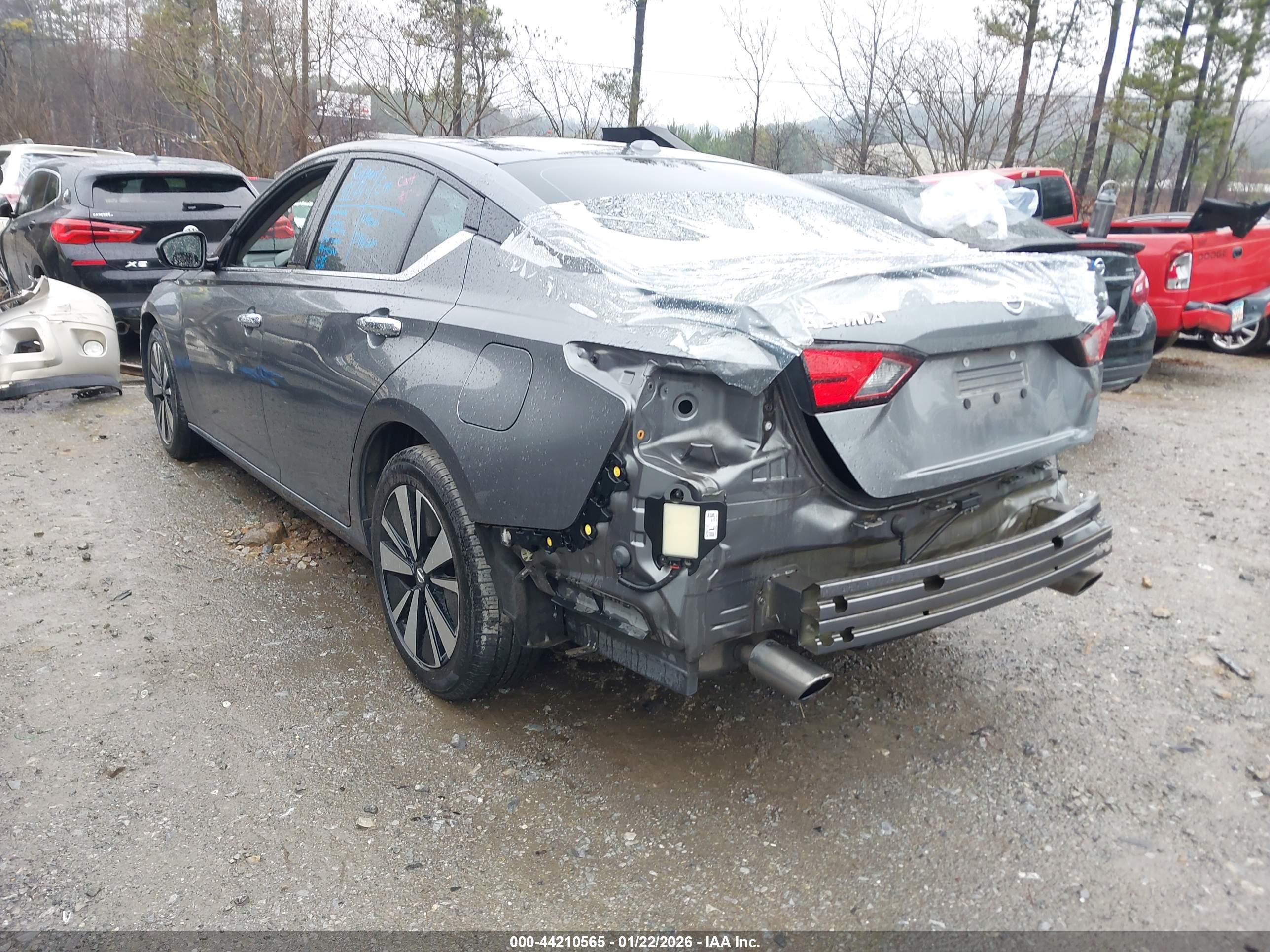 NISSAN ALTIMA image 3