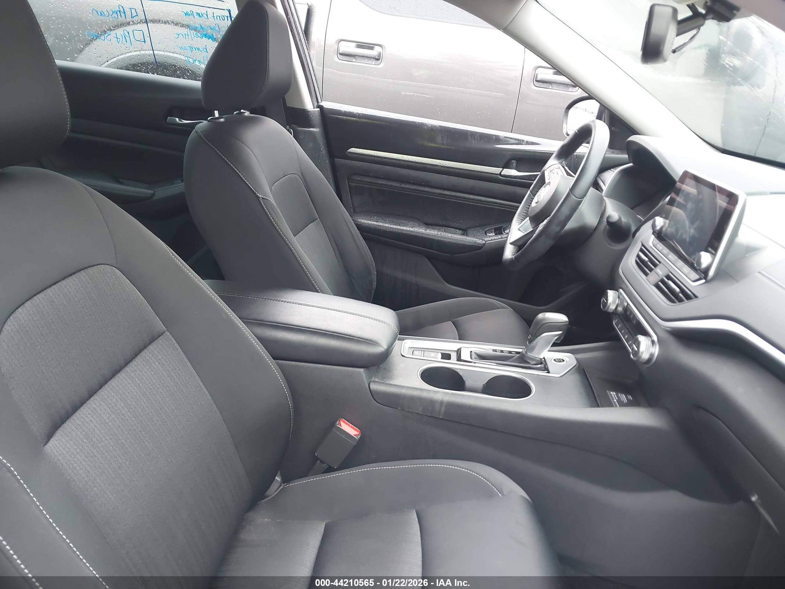 NISSAN ALTIMA image 5