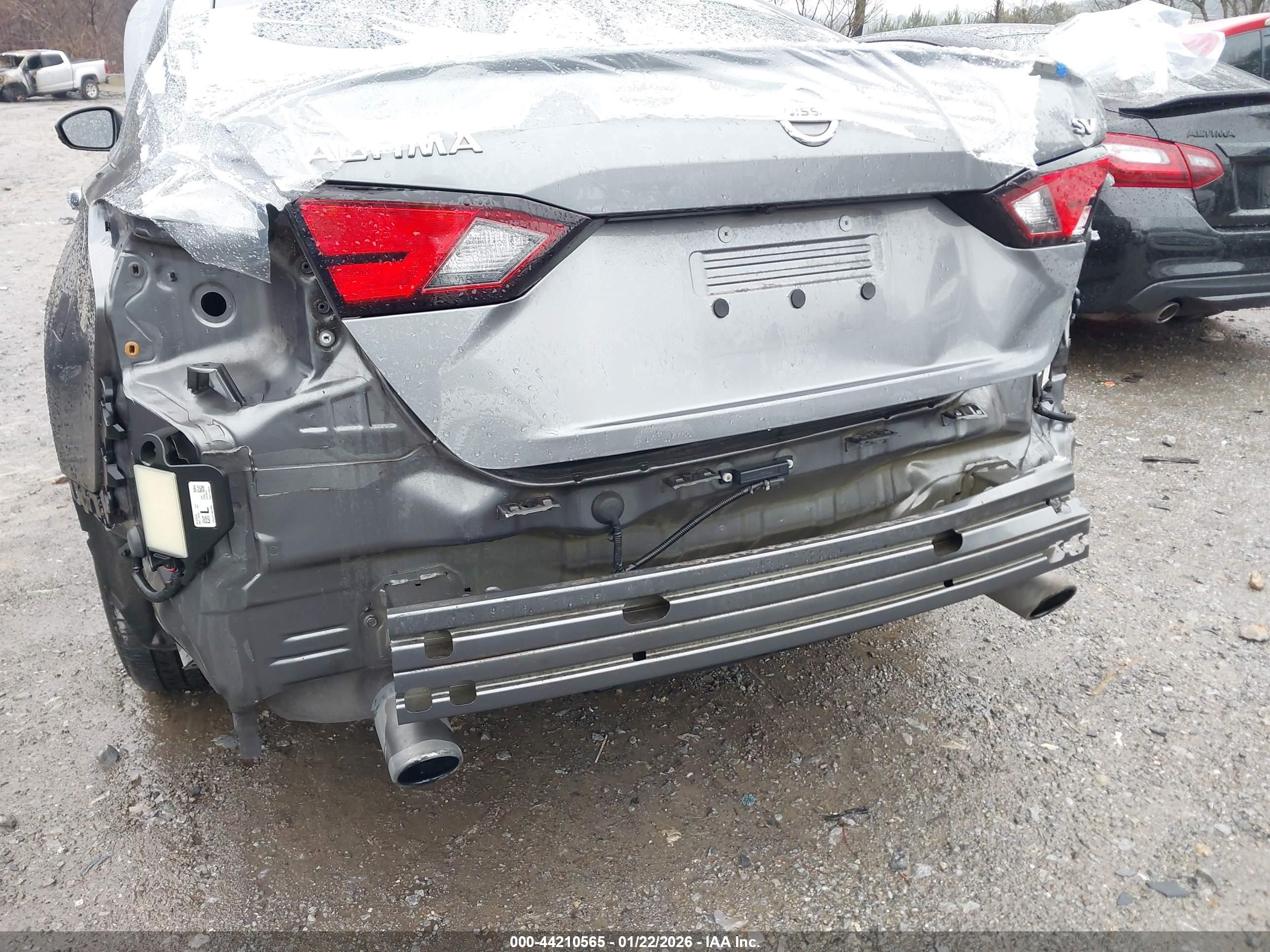 NISSAN ALTIMA image 6