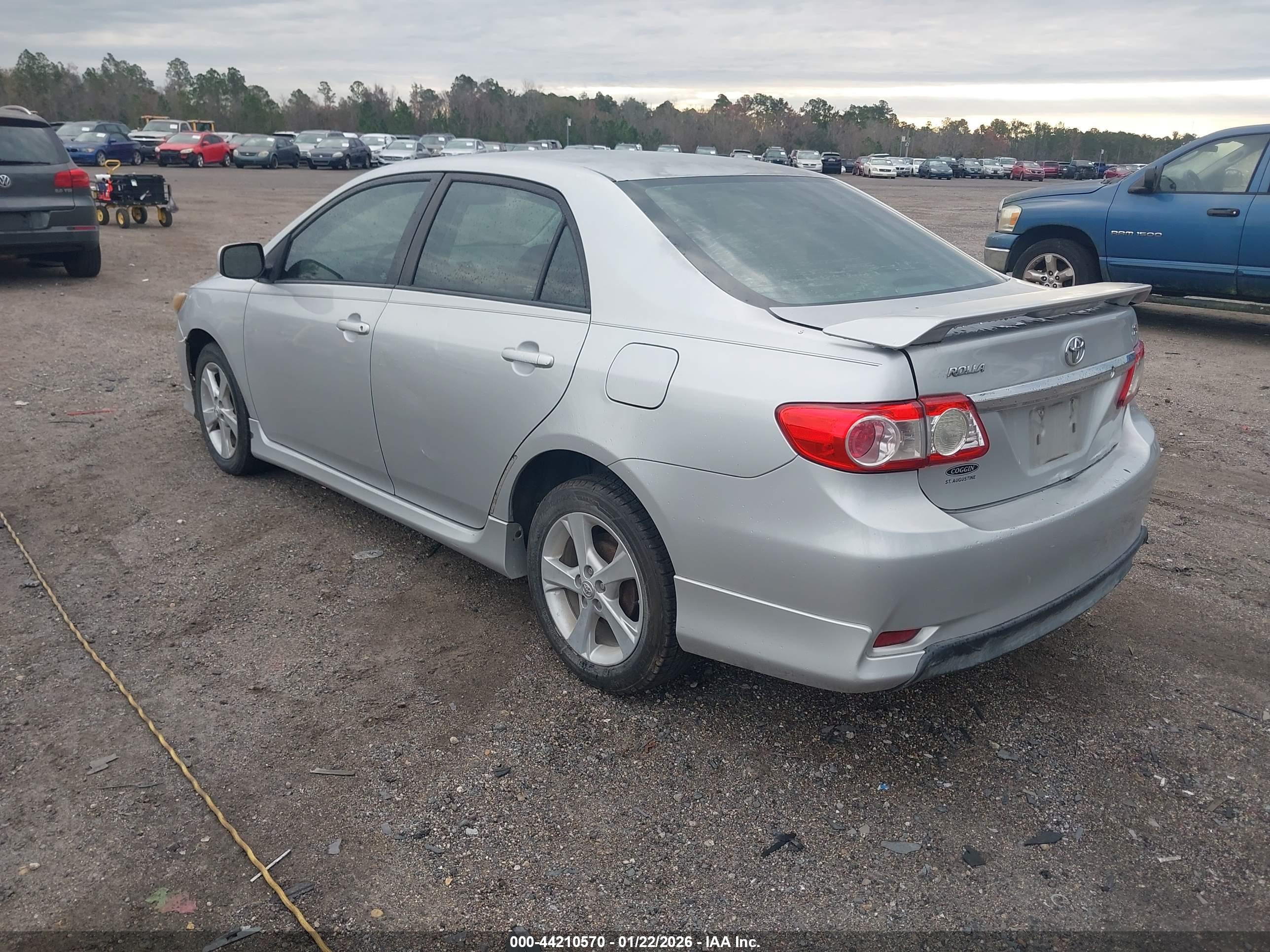 TOYOTA COROLLA image 3