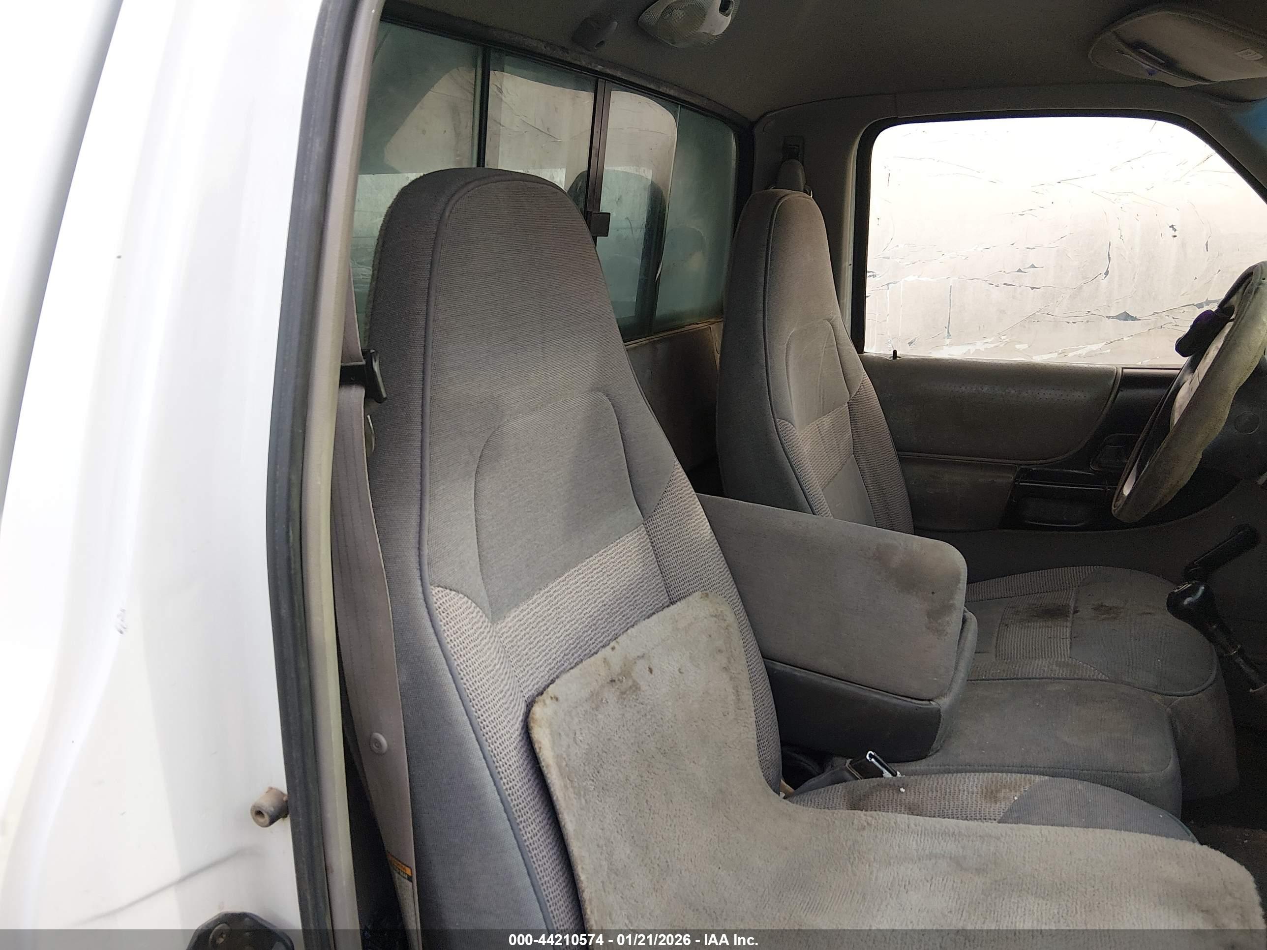 MAZDA B2300 image 8